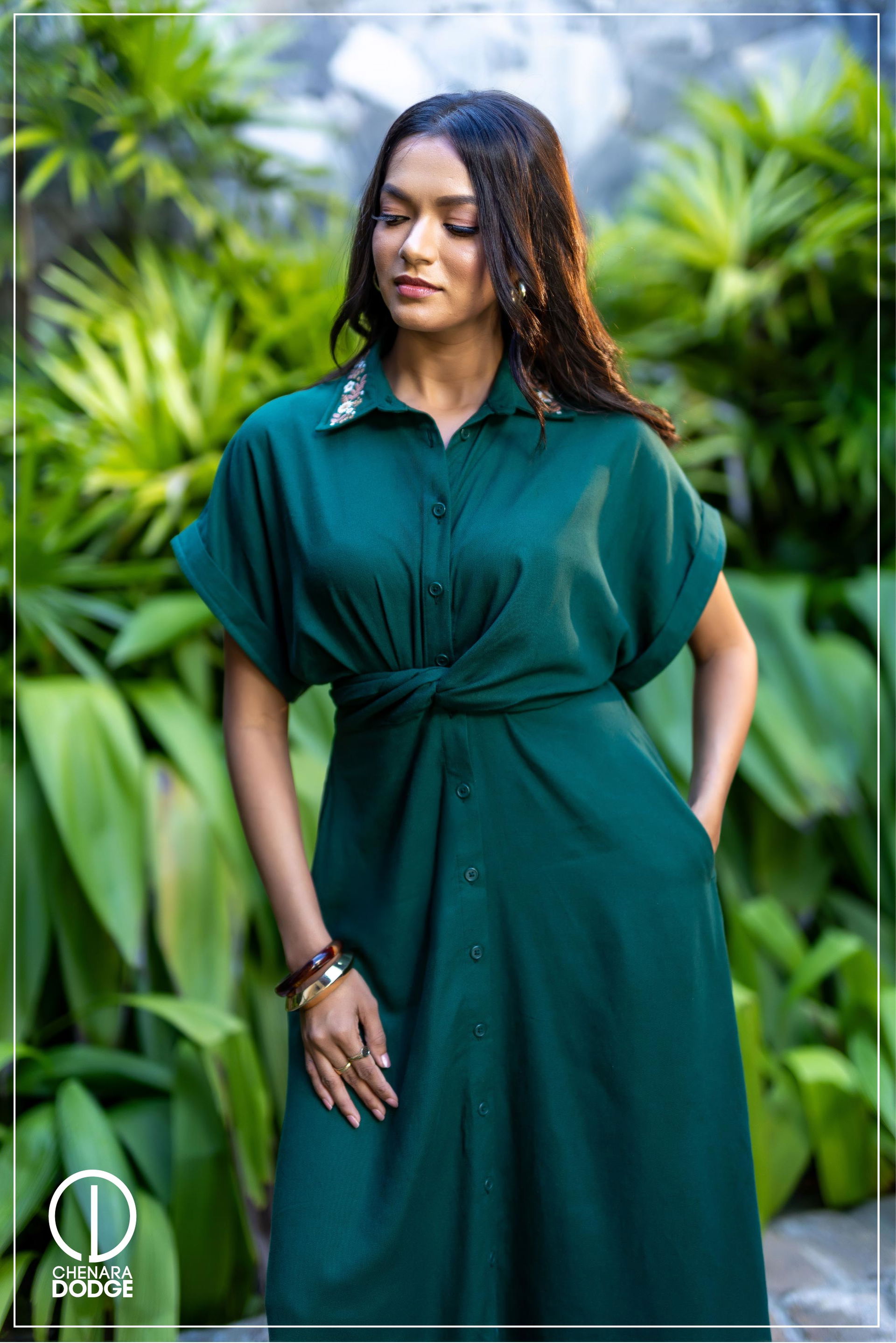 EVANA TWISTED EMB MIDI  DRESS