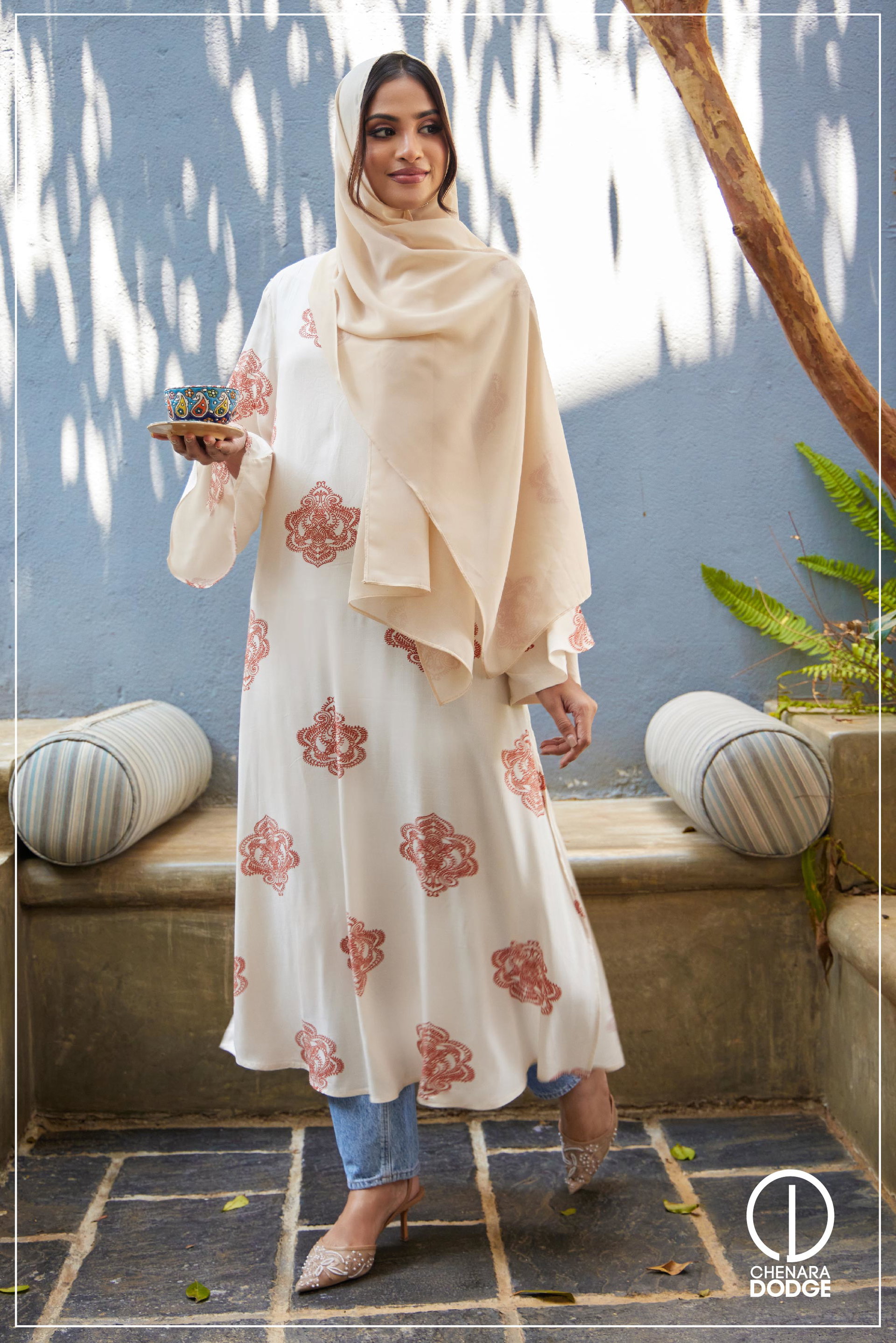 AISHA V-NECK KURTA TOP