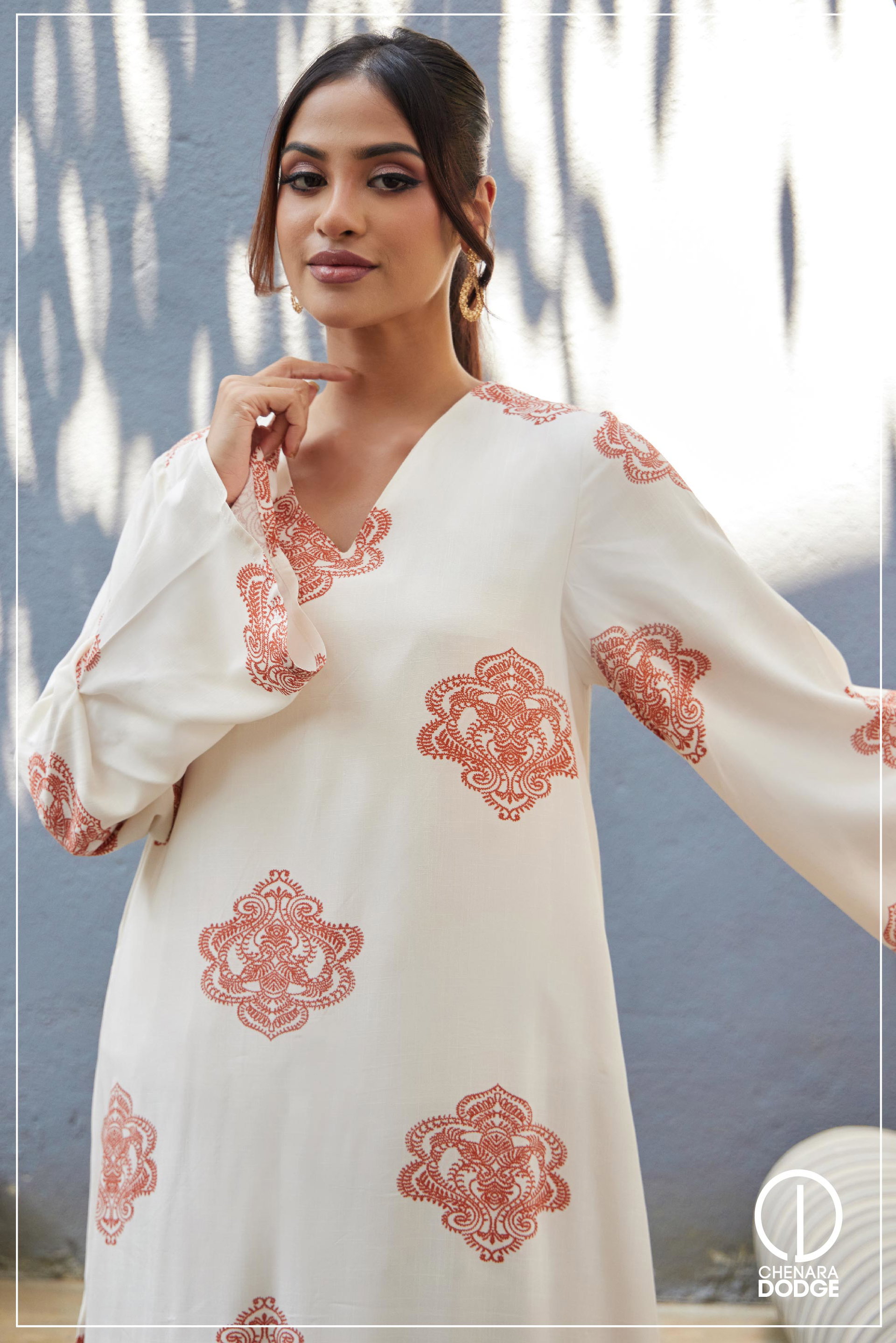 AISHA V-NECK KURTA TOP