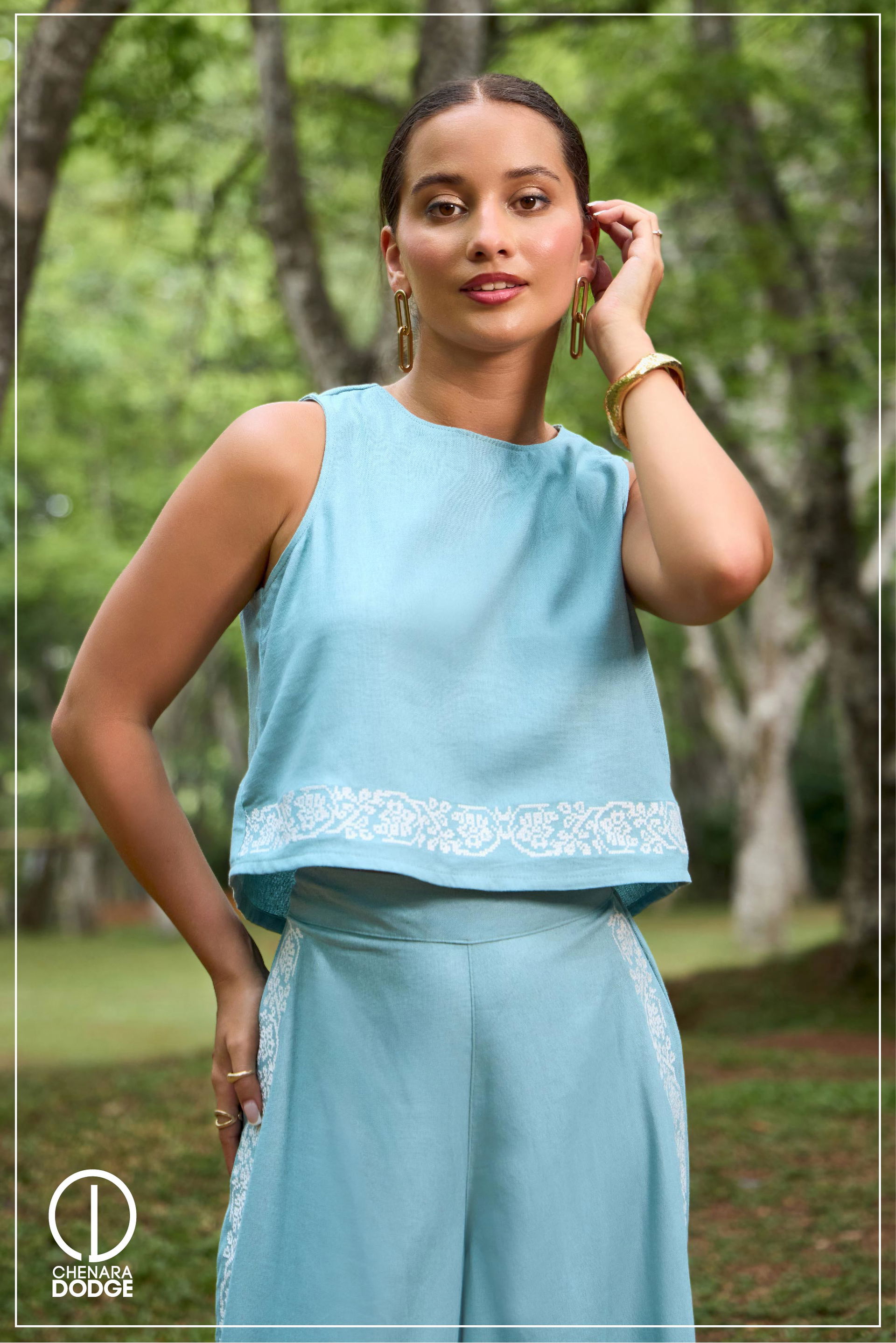GRACE EMBROIDERED TWO PIECE SET