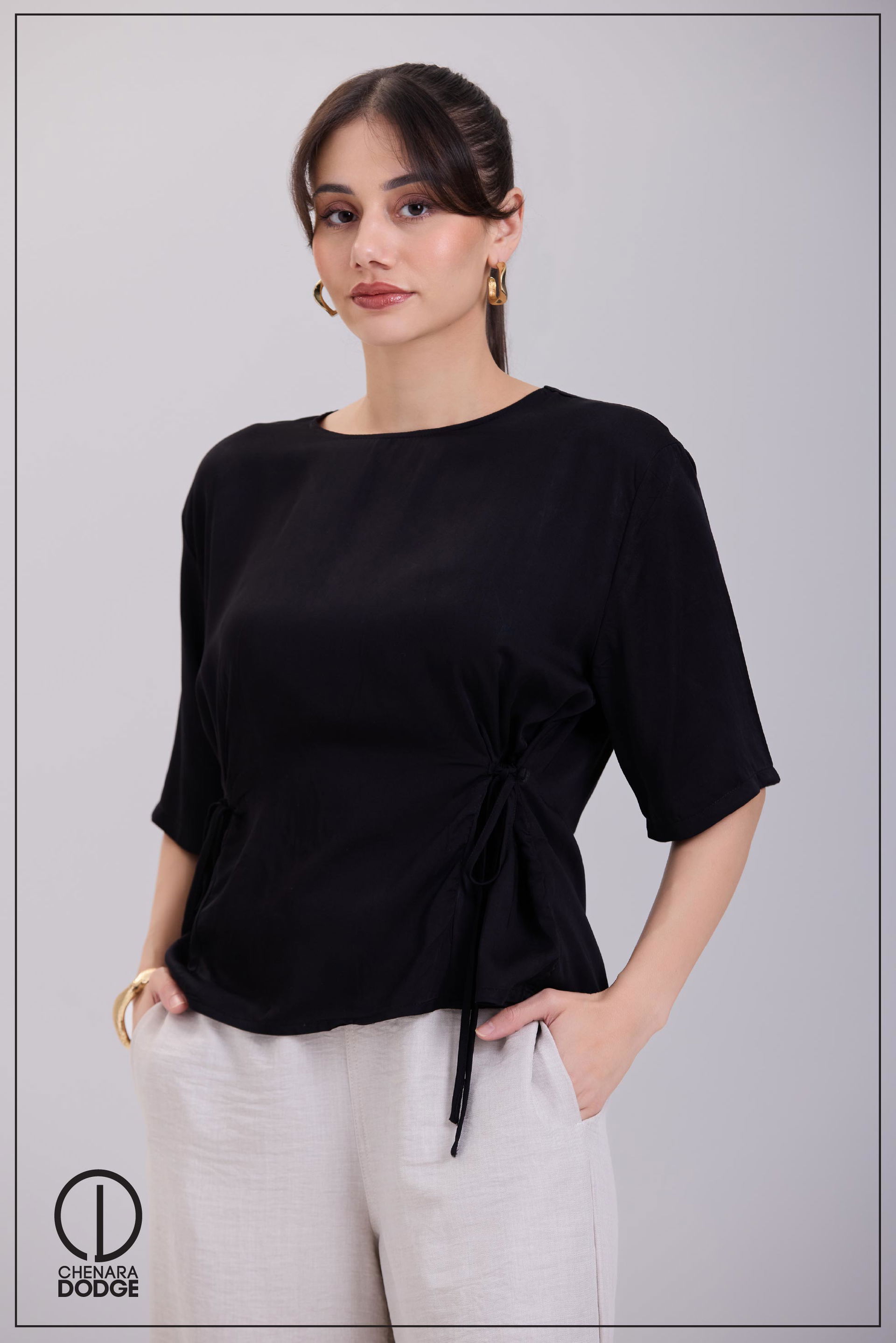 HANA ROUND NECK TOP
