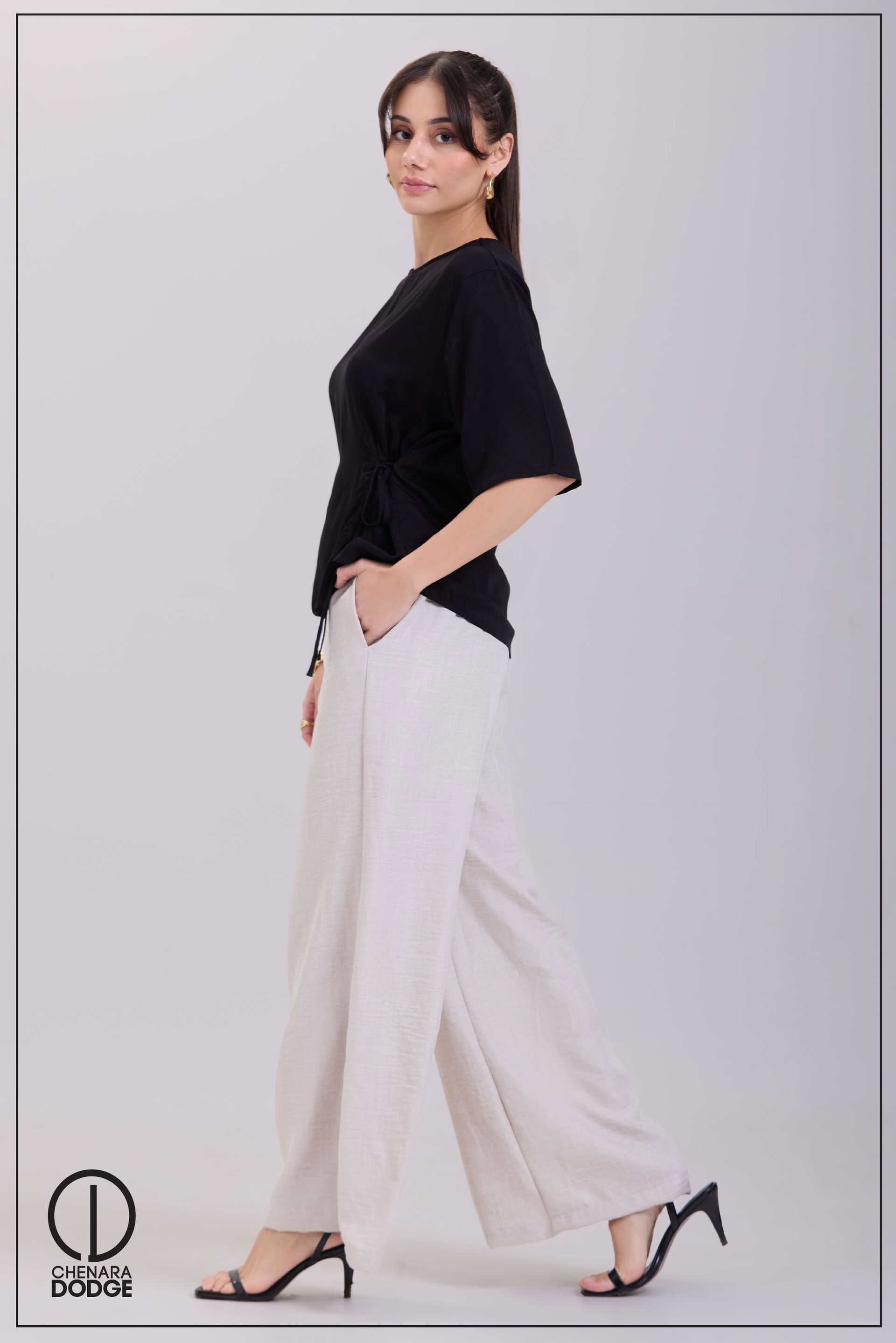 HANA ROUND NECK TOP