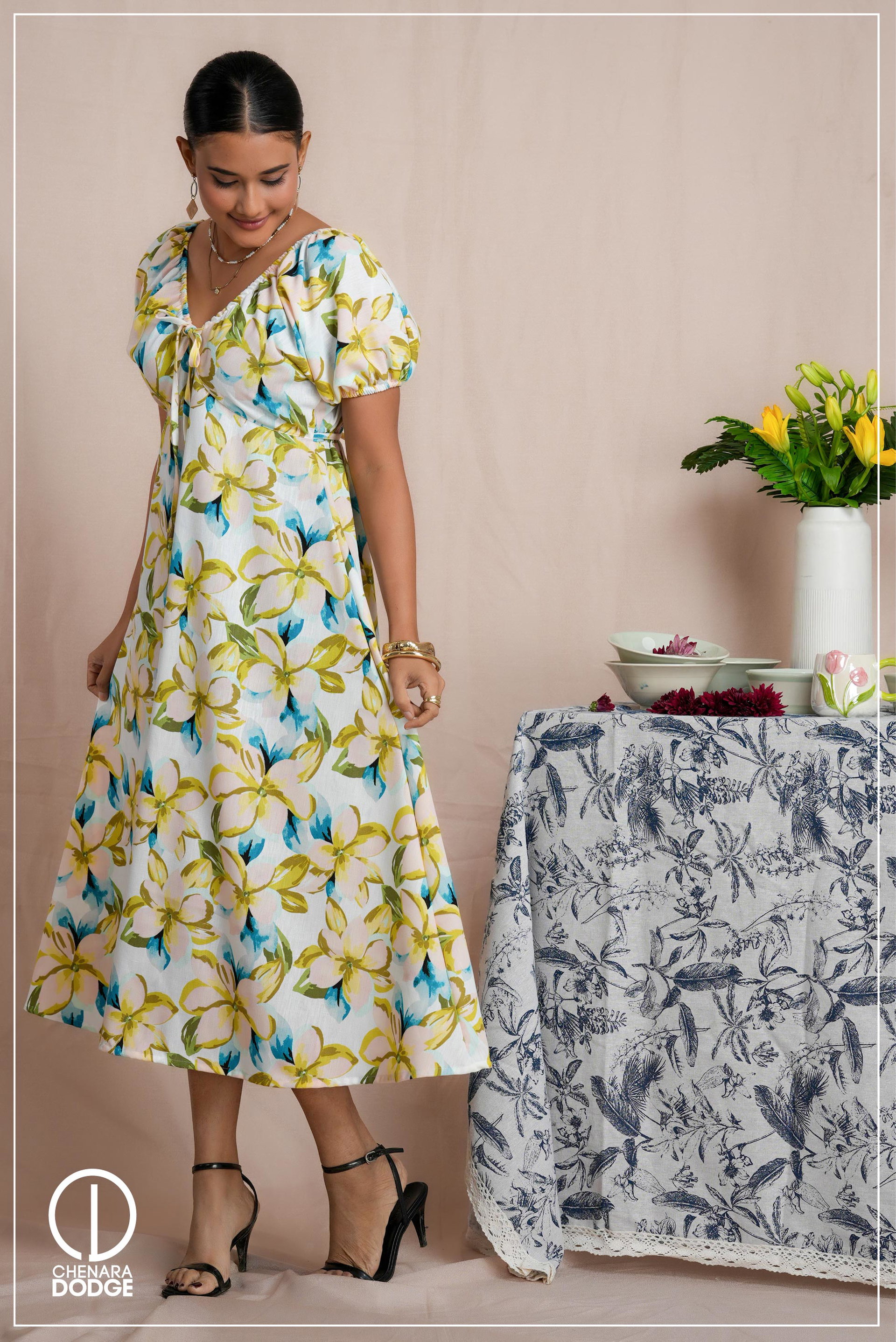 HANNAH TIE UP V-NECK MIDI DRESS