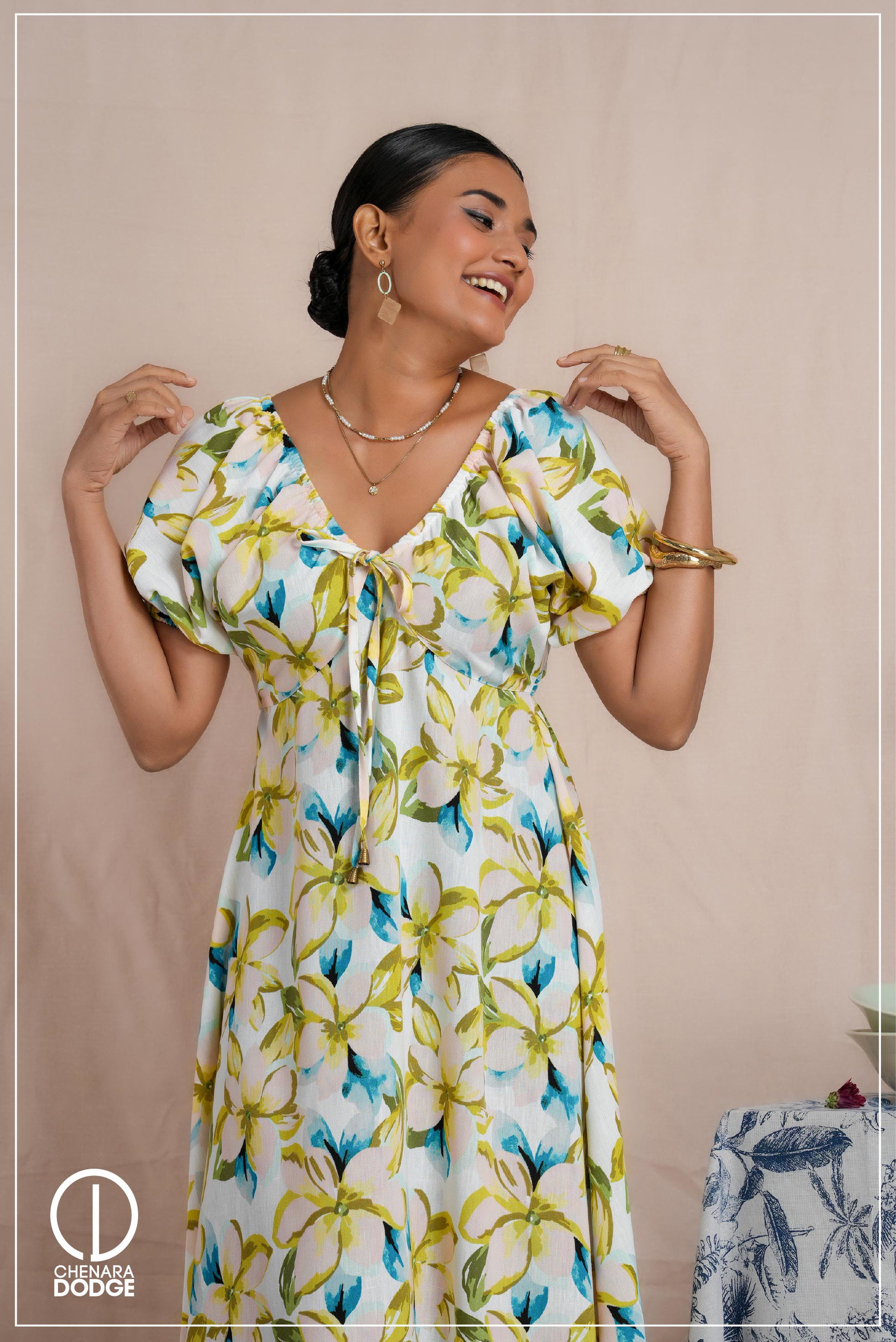 HANNAH TIE UP V-NECK MIDI DRESS