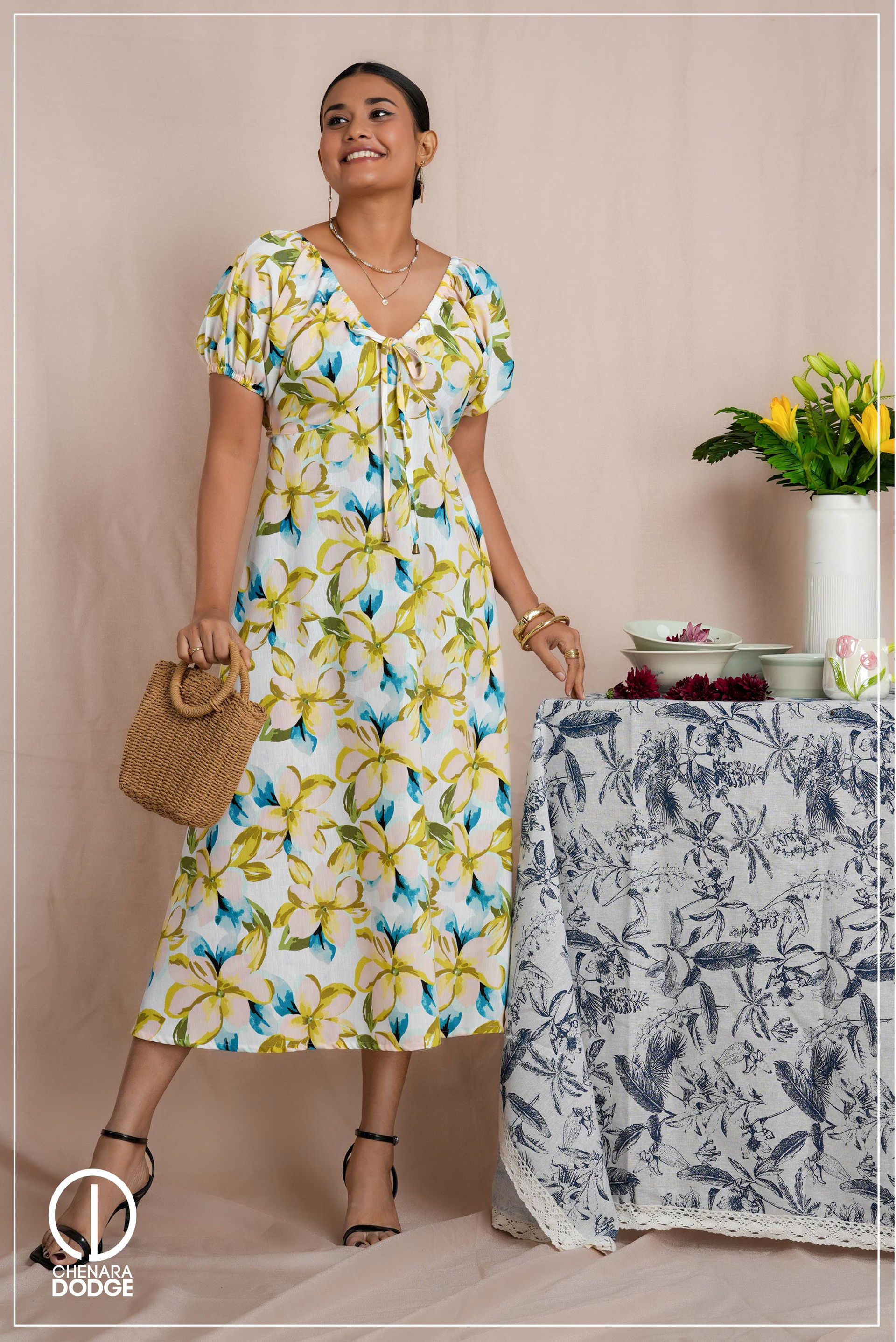 HANNAH TIE UP V-NECK MIDI DRESS