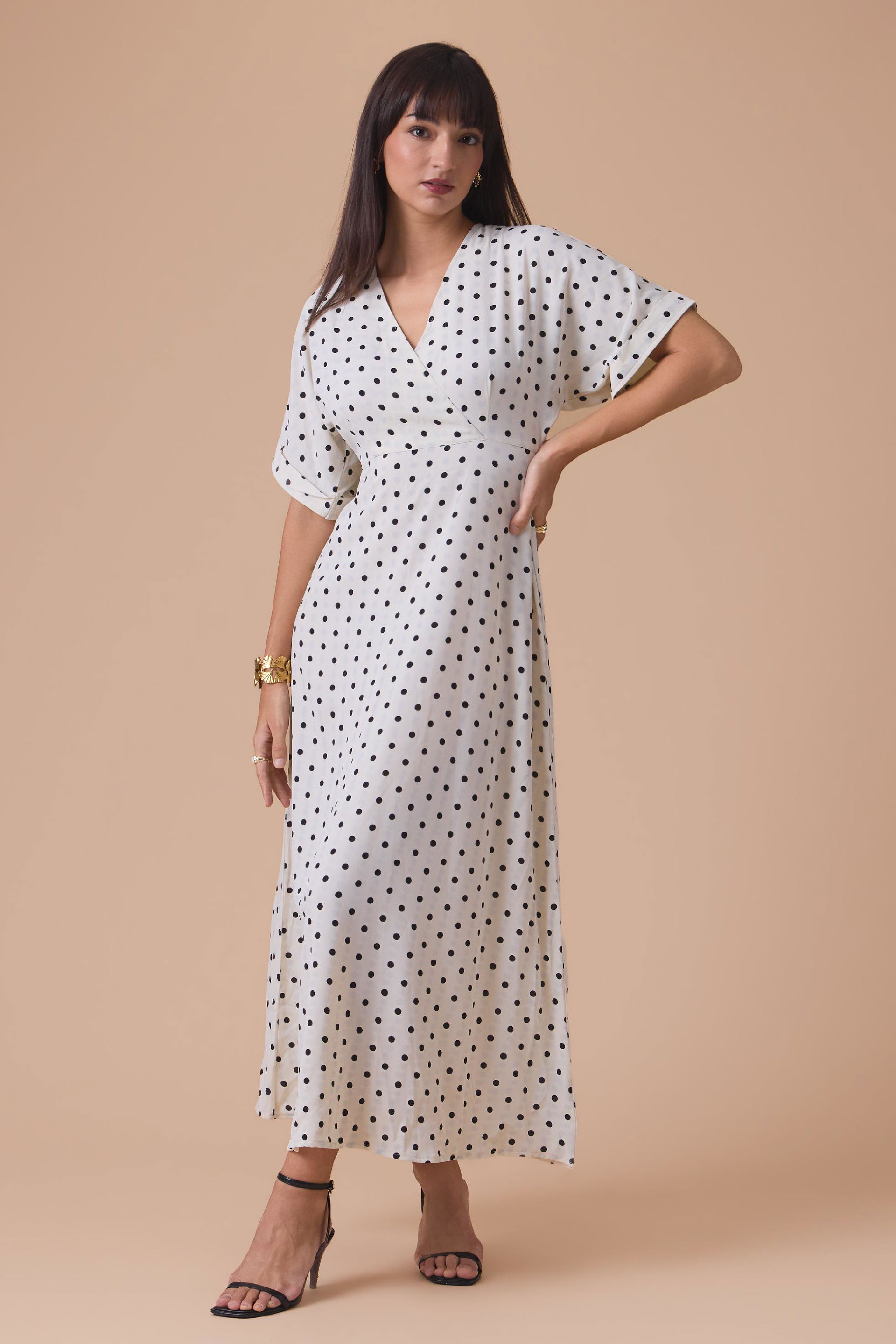 HARTLIE BELL SLEEVE MAXI DRESS