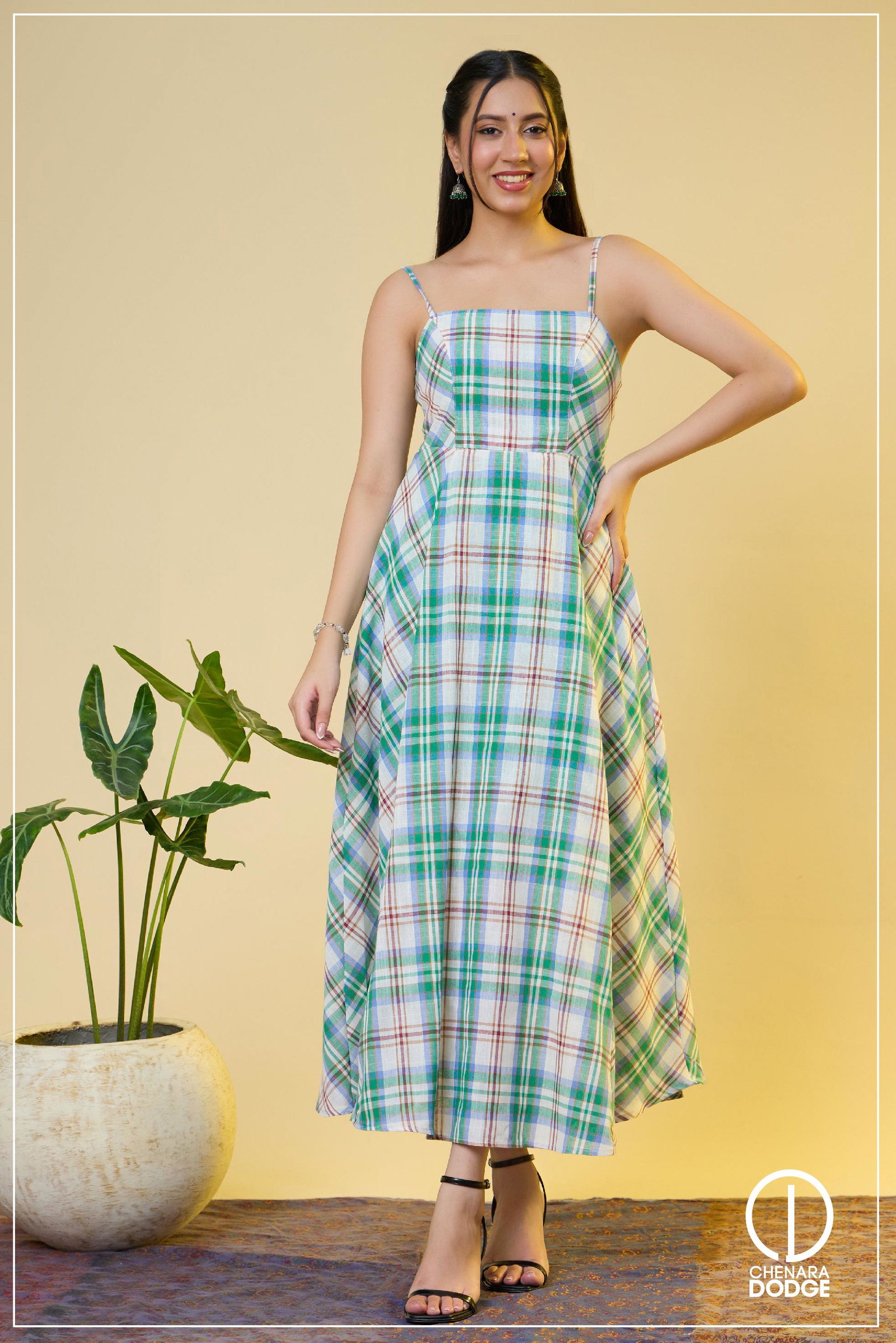 ISSEBELLA SQUARE NECK MAXI DRESS
