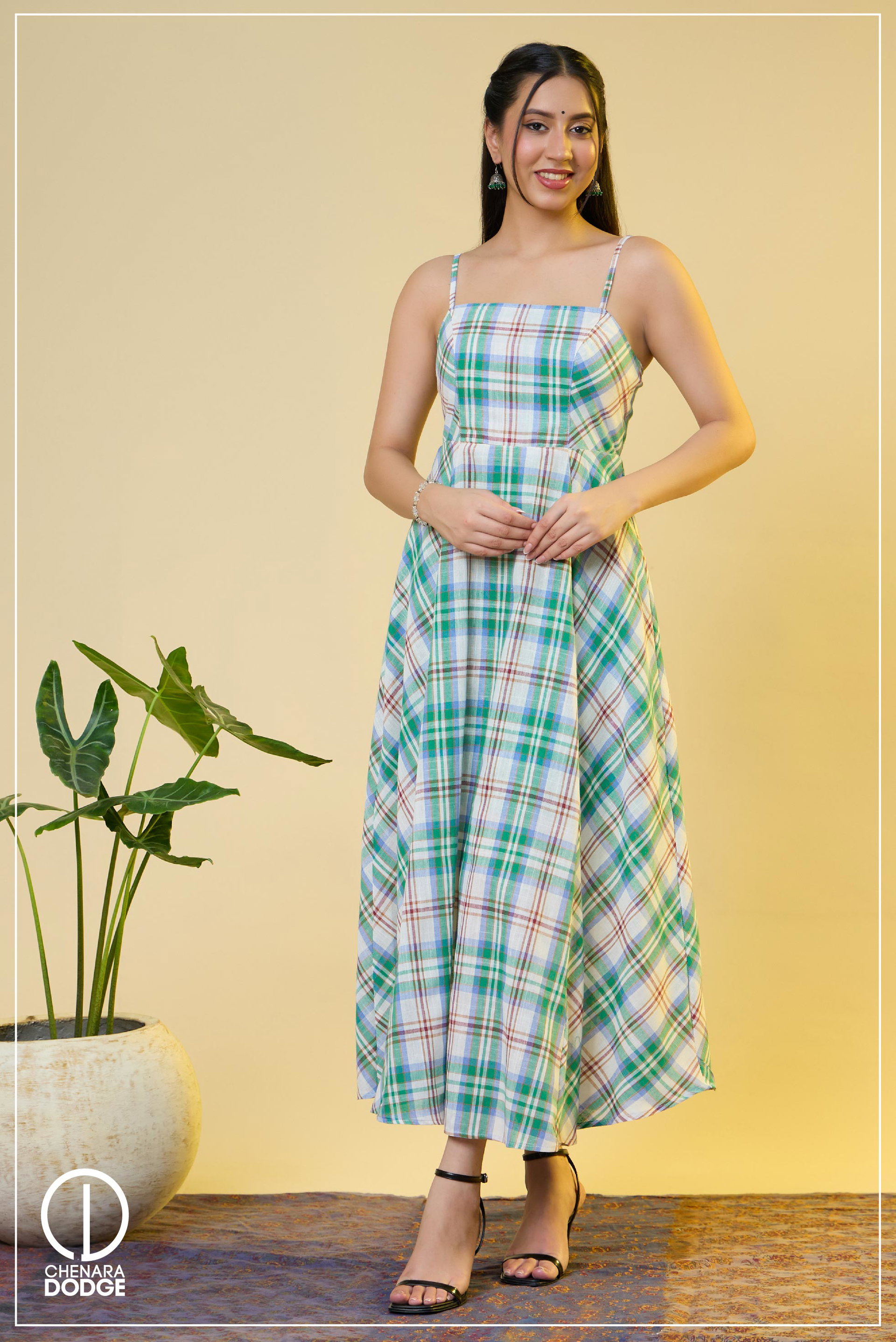 ISSEBELLA SQUARE NECK MAXI DRESS