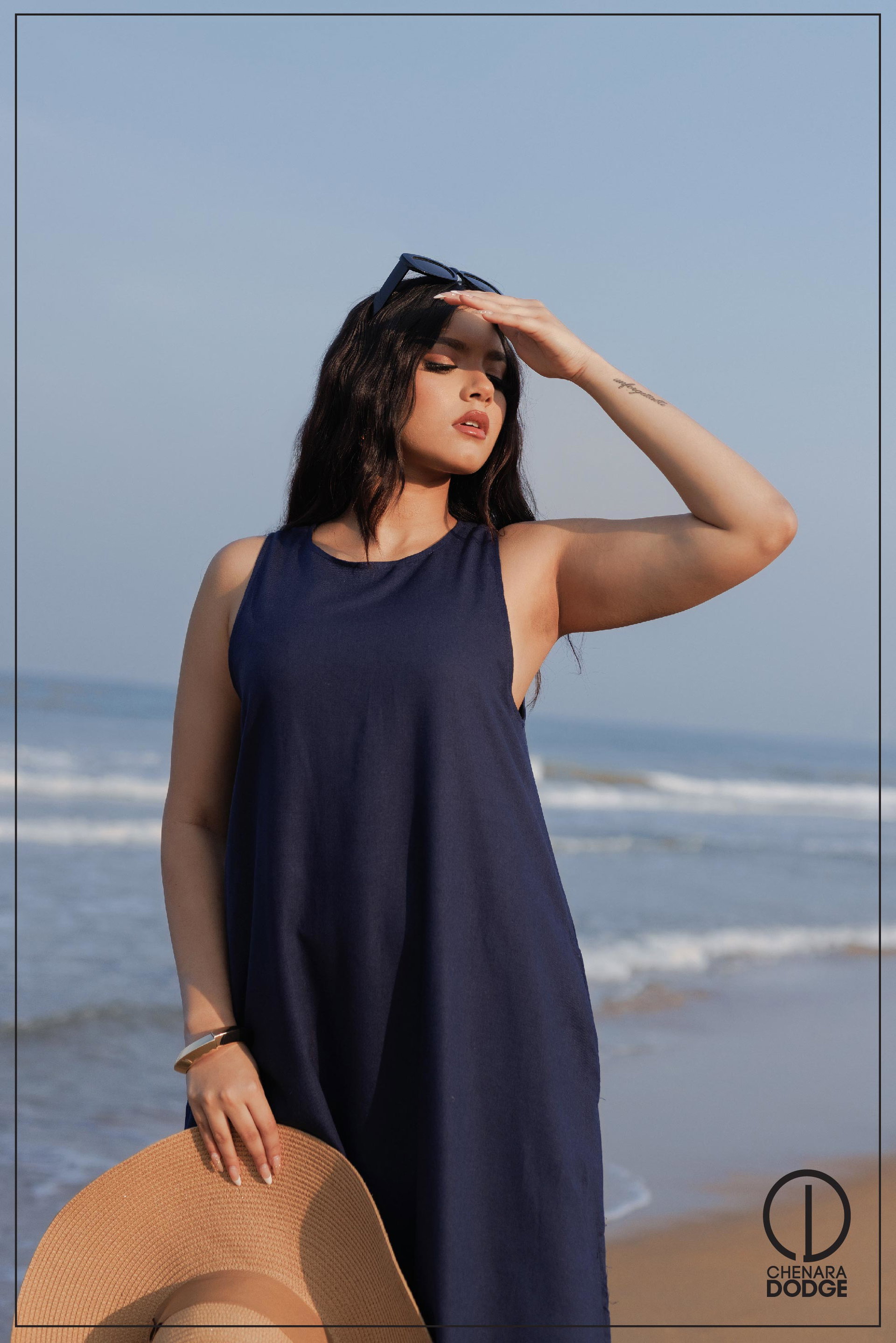 KAIRA ROUND NECK MIDI DRESS