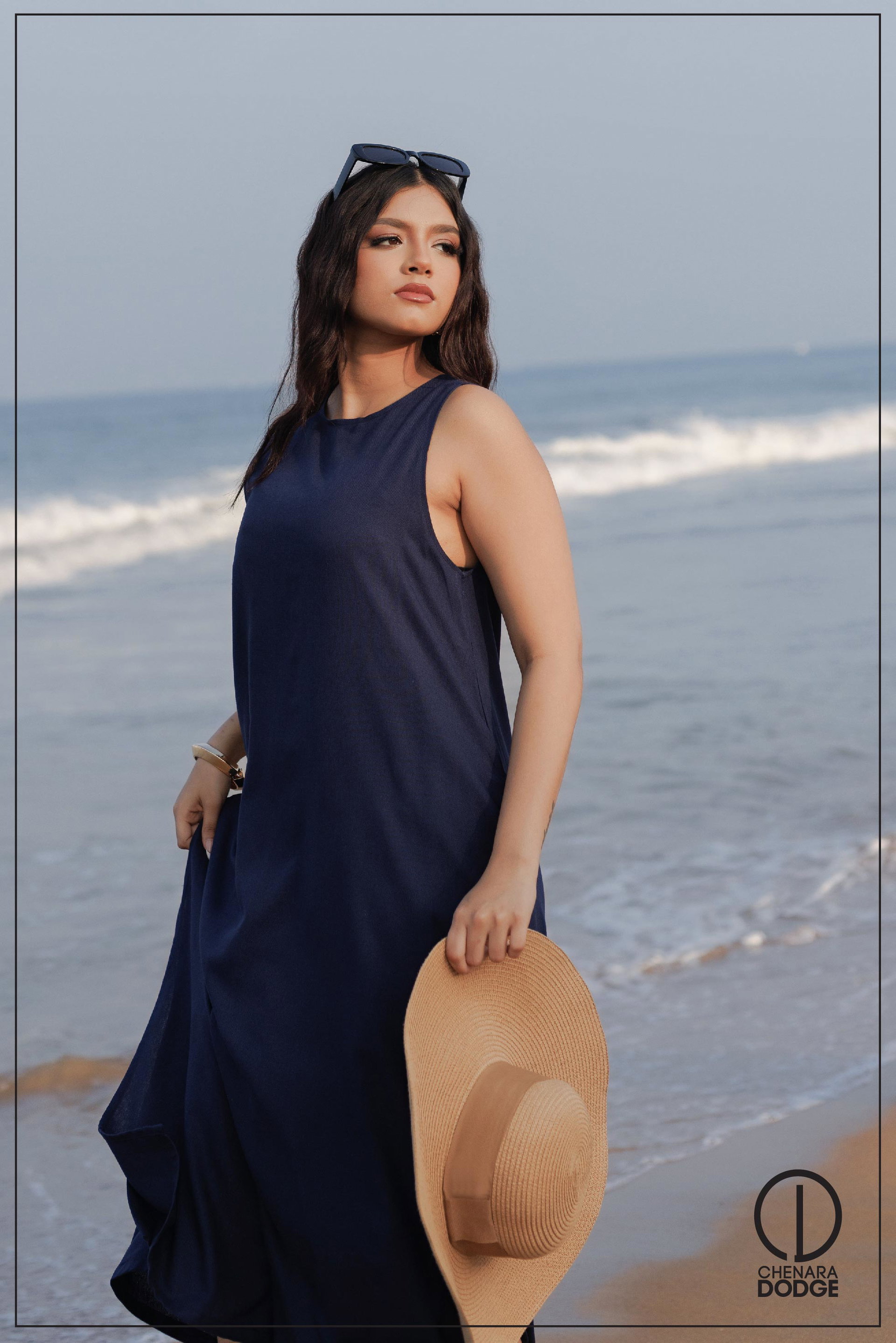 KAIRA ROUND NECK MIDI DRESS
