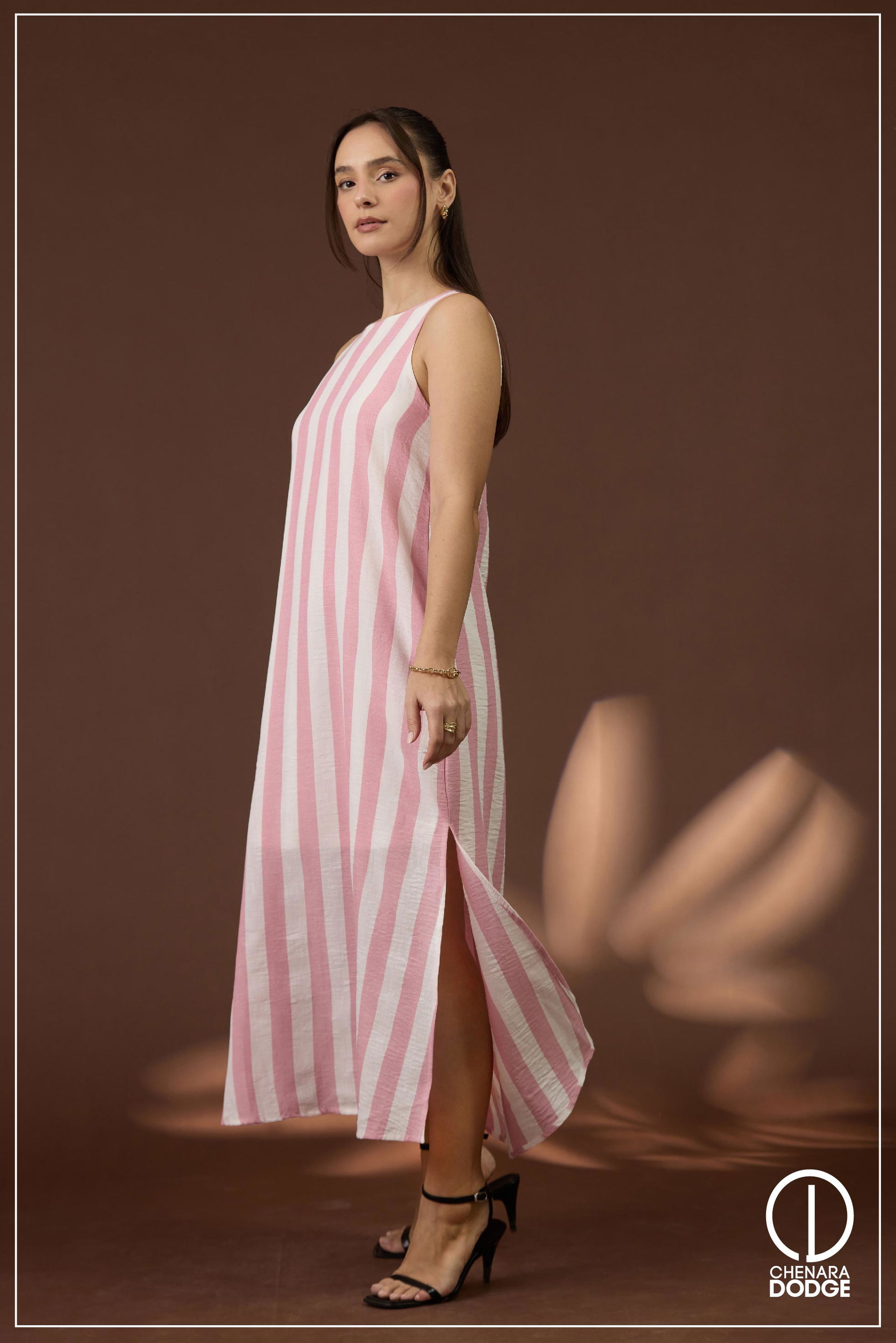 KAIRA ROUND NECK MAXI DRESS