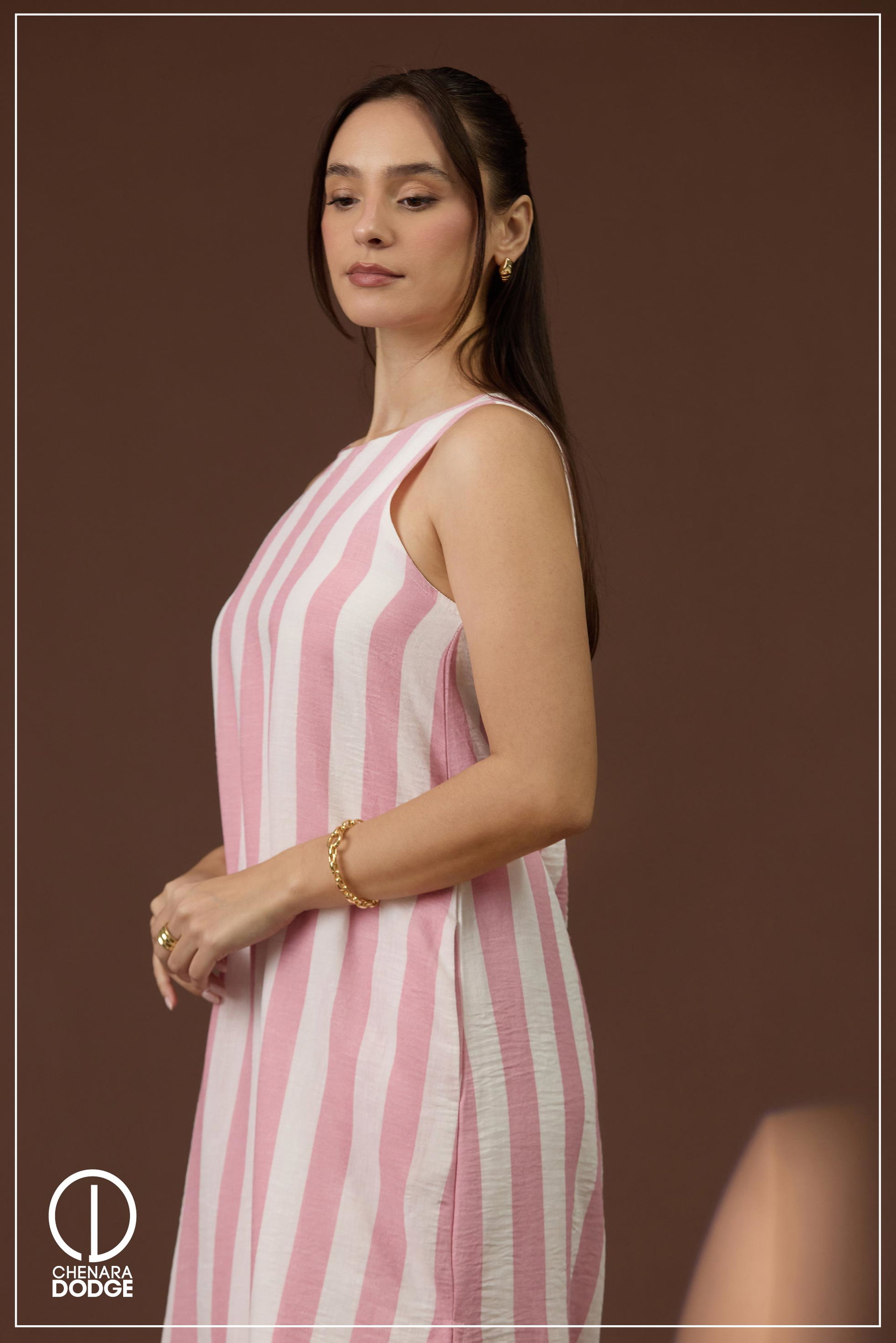 KAIRA ROUND NECK MAXI DRESS