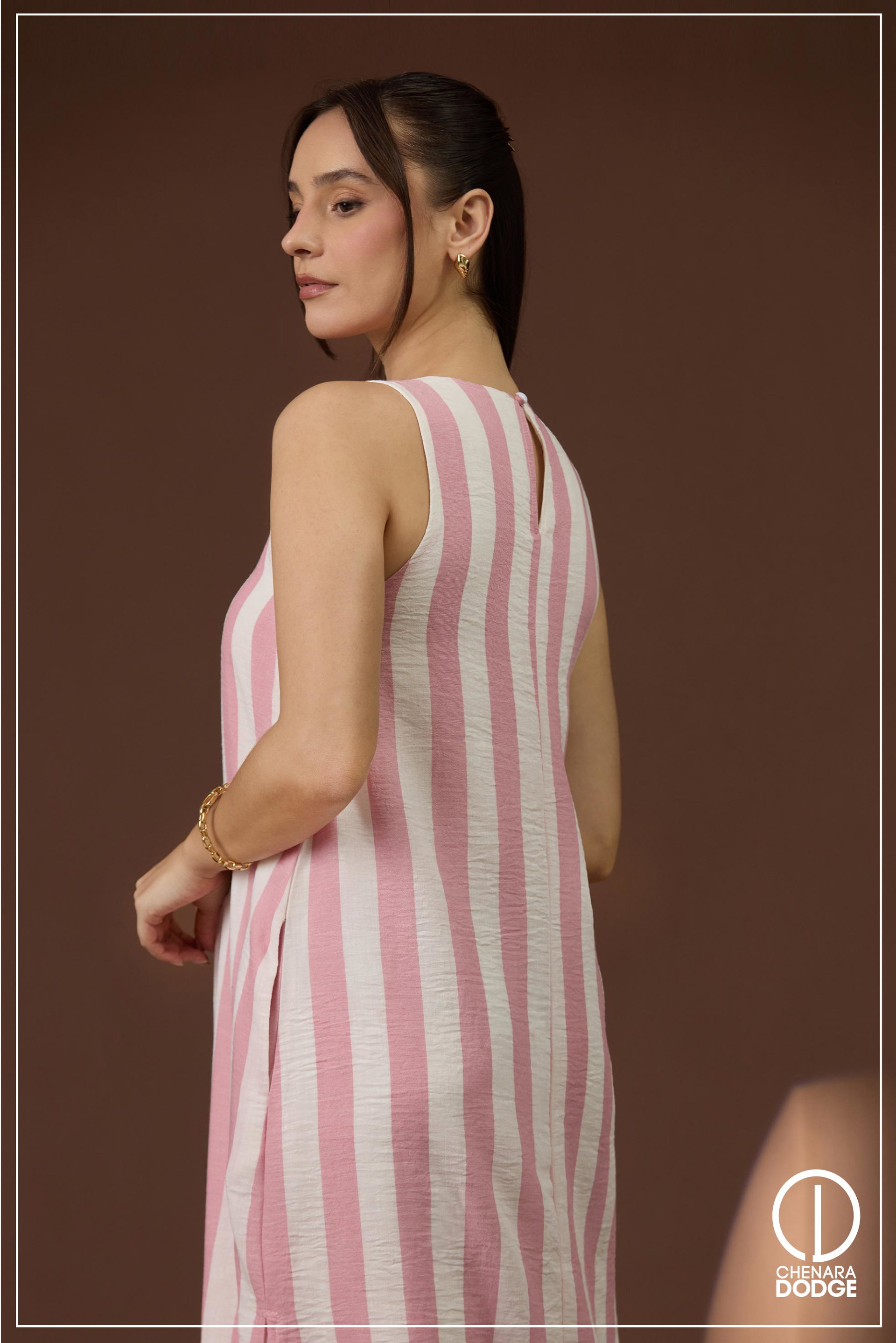 KAIRA ROUND NECK MAXI DRESS