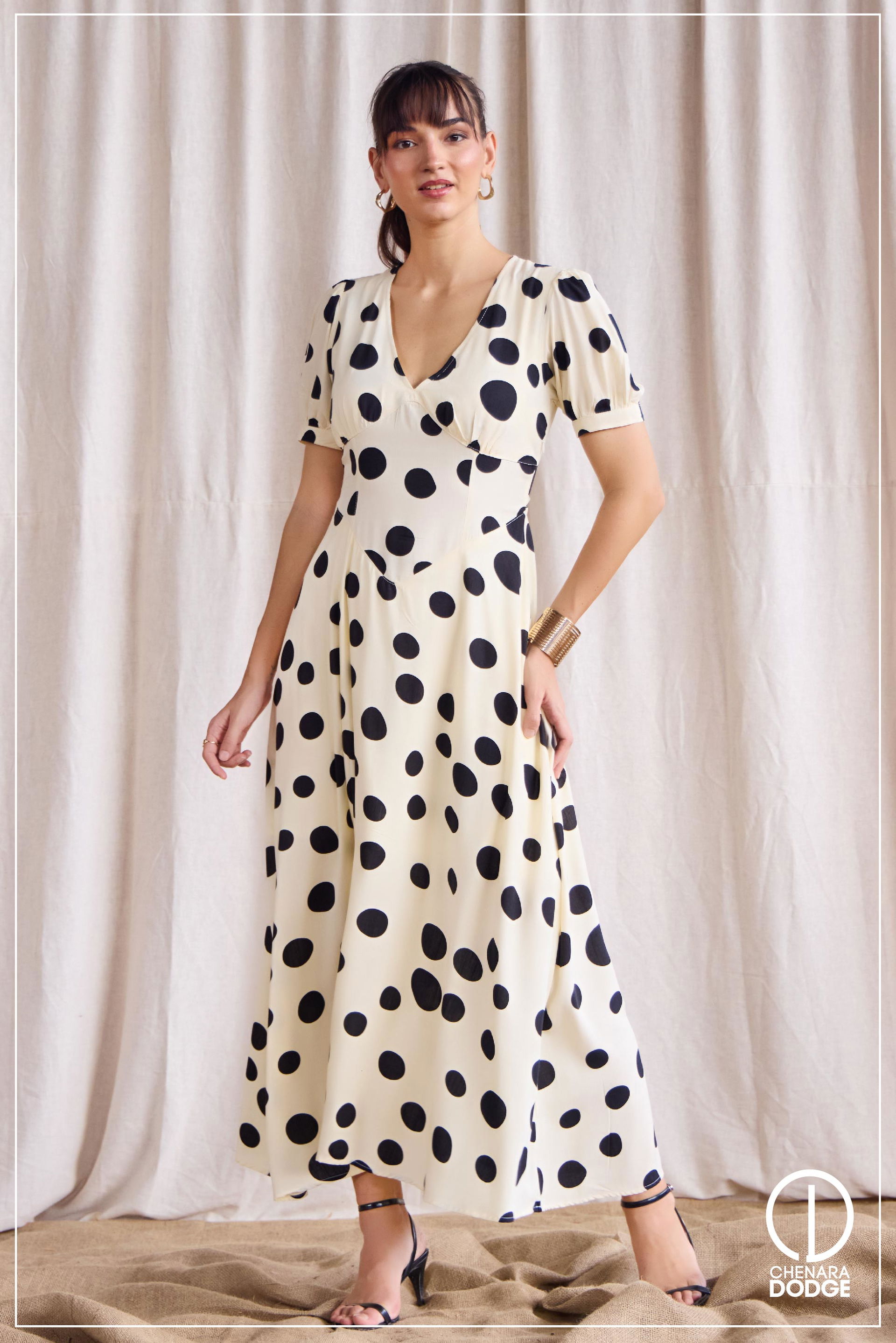KALITA V-NECK MAXI DRESS