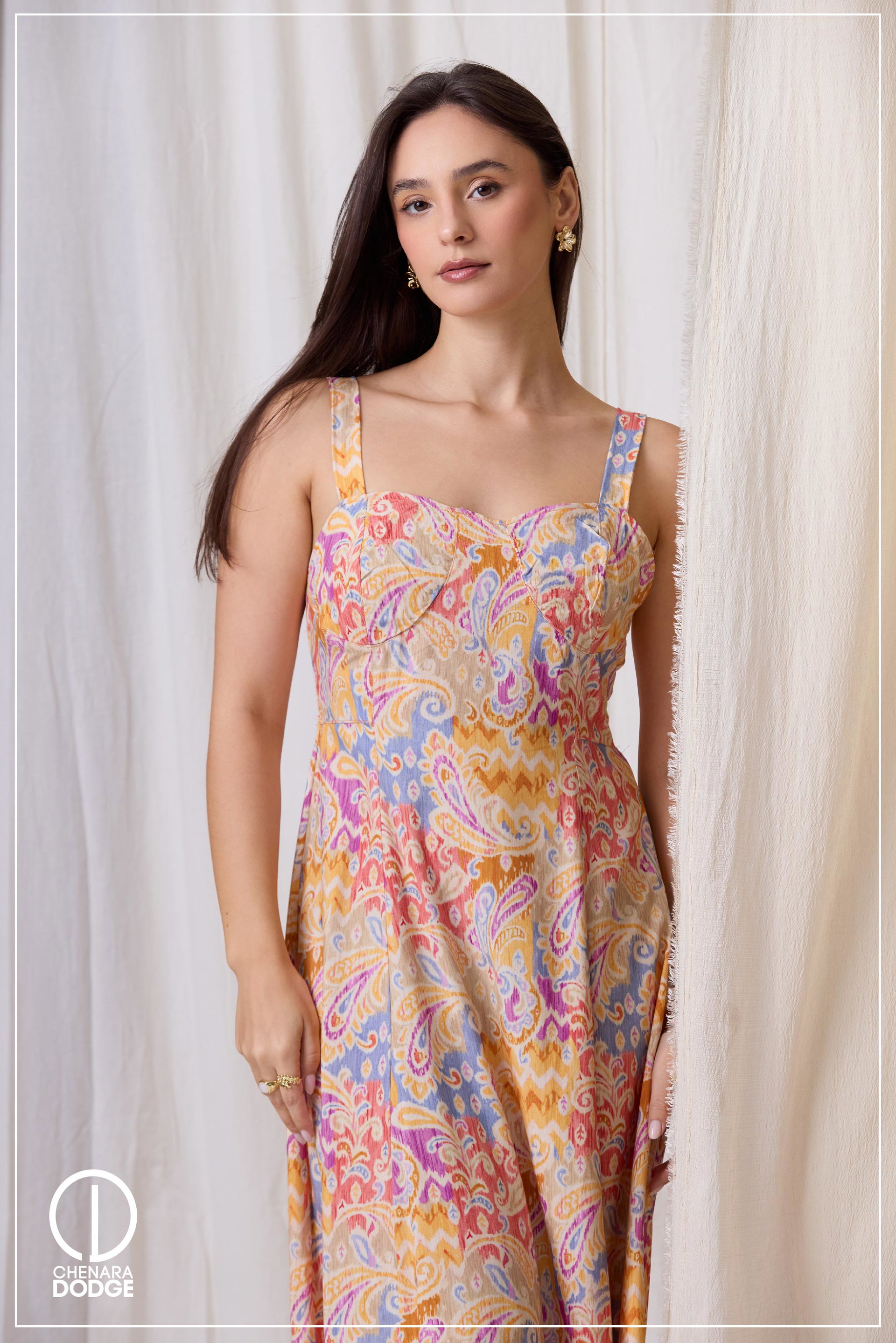 KHLOE SWEETHEART NECK MIDI DRESS