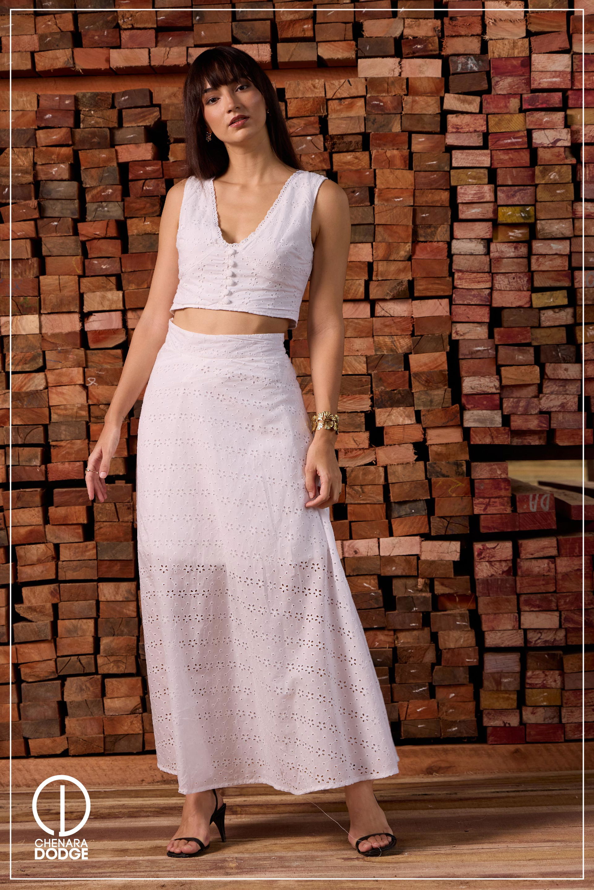 LARA CUTLON LACE DETAILED TWO PIECE SET