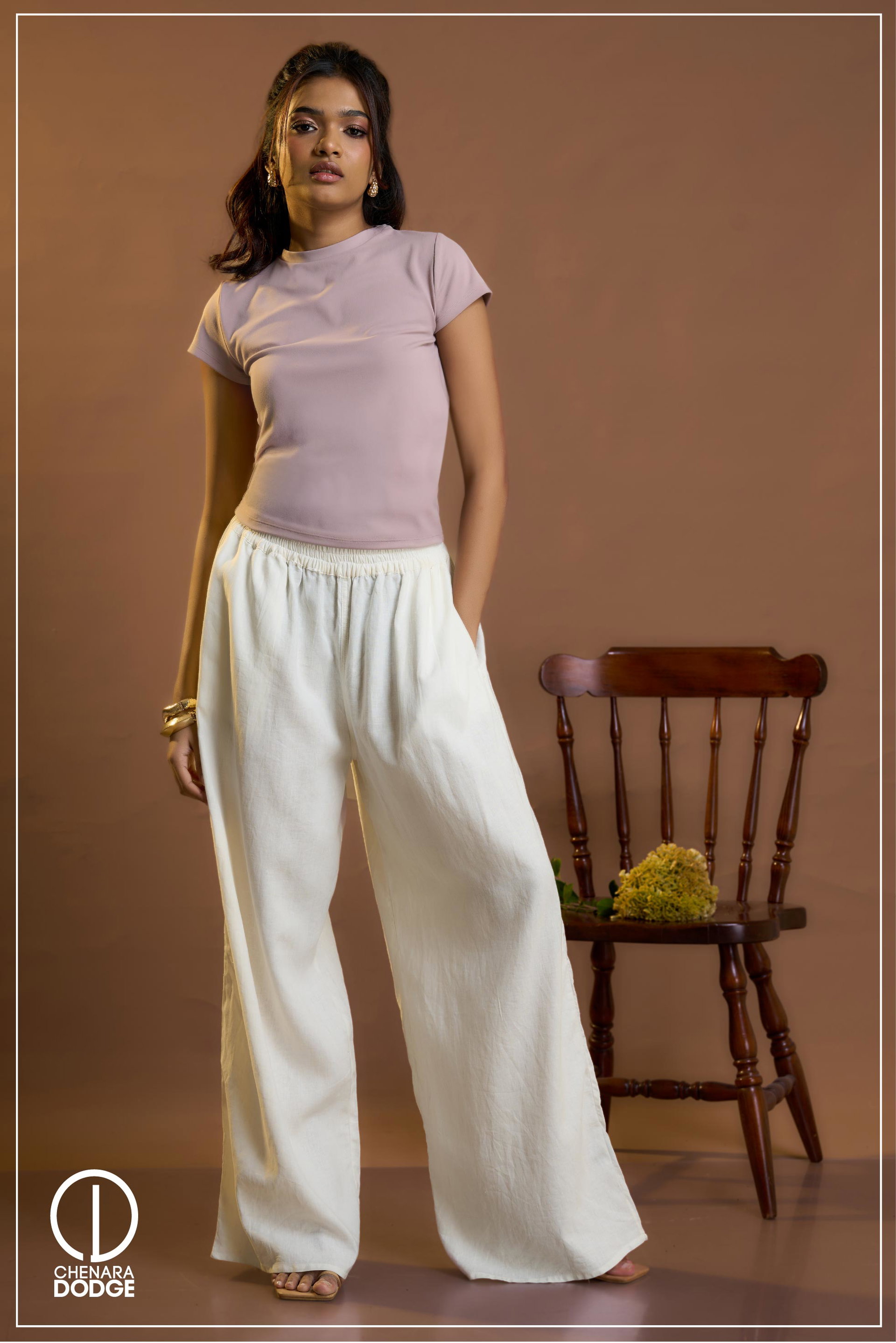 LARA ROUND NECK T-SHIRT