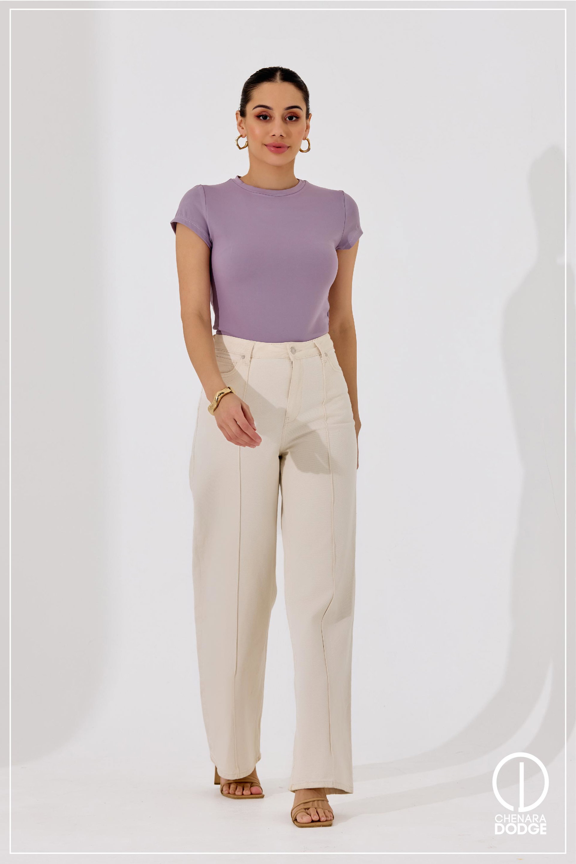 LARA ROUND NECK T-SHIRT
