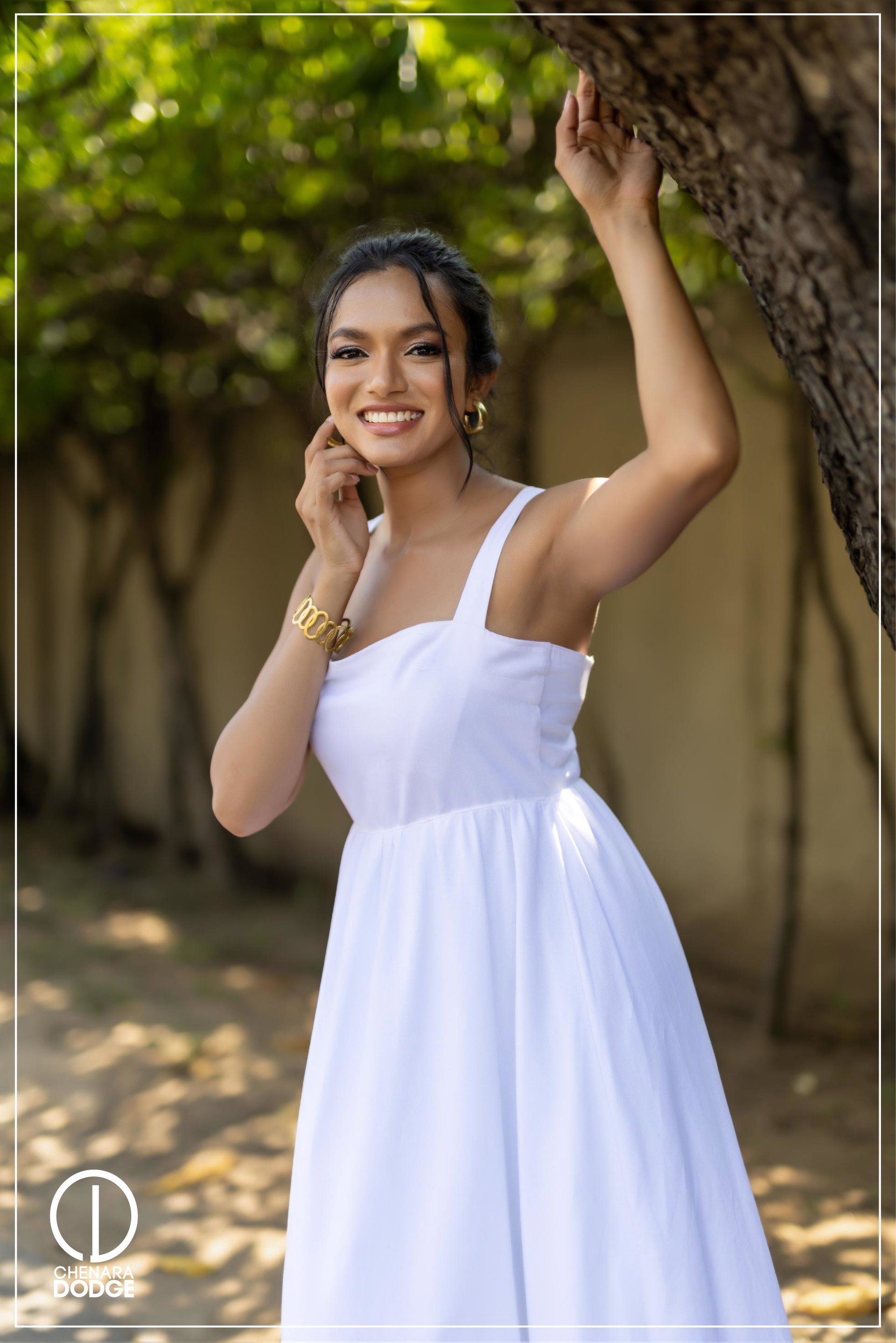 LARISA SLEEVELESS MAXI DRESS