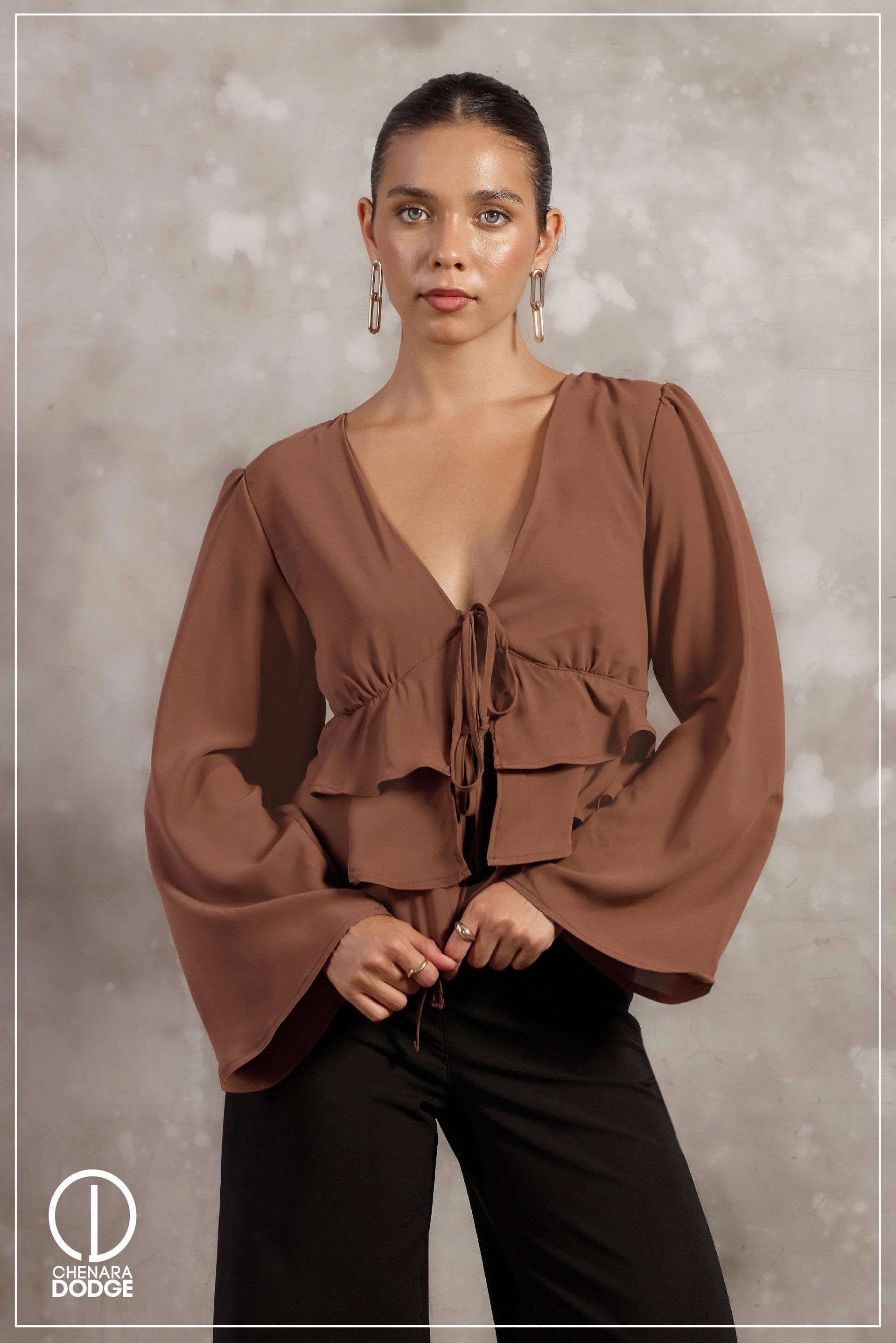 LIZA V NECK FRILL DETAILED CROP TOP