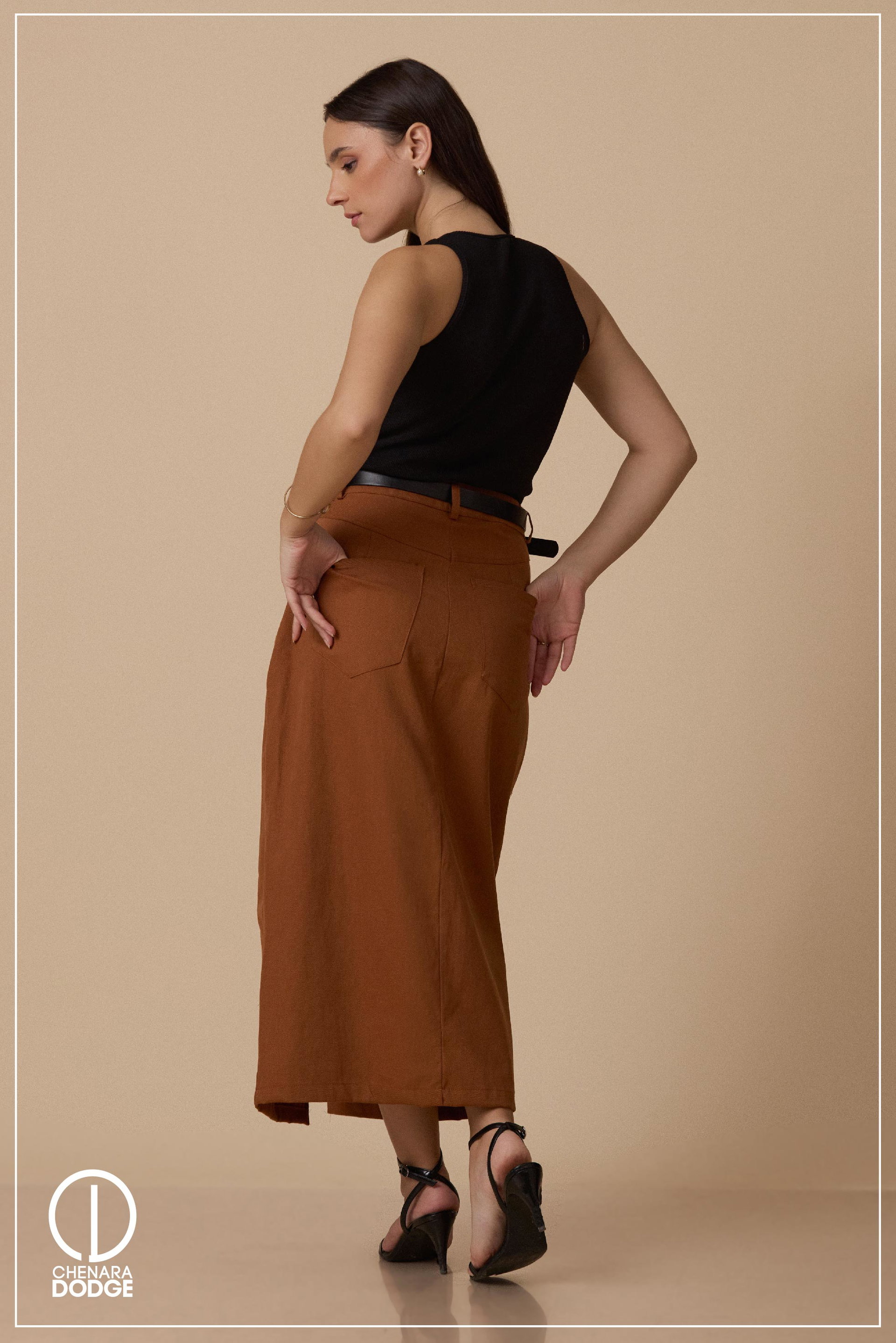 LORIA SLIT OPENING MIDI SKIRT