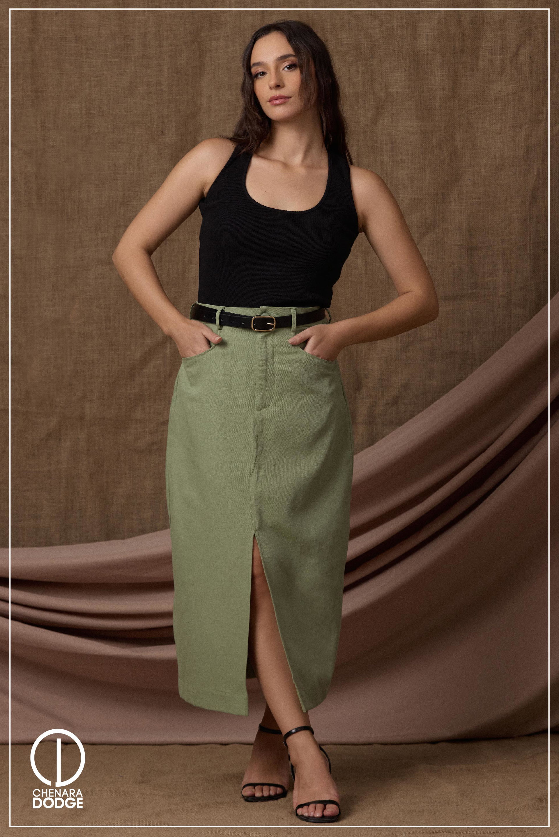 LORIA SLIT OPENING MIDI SKIRT