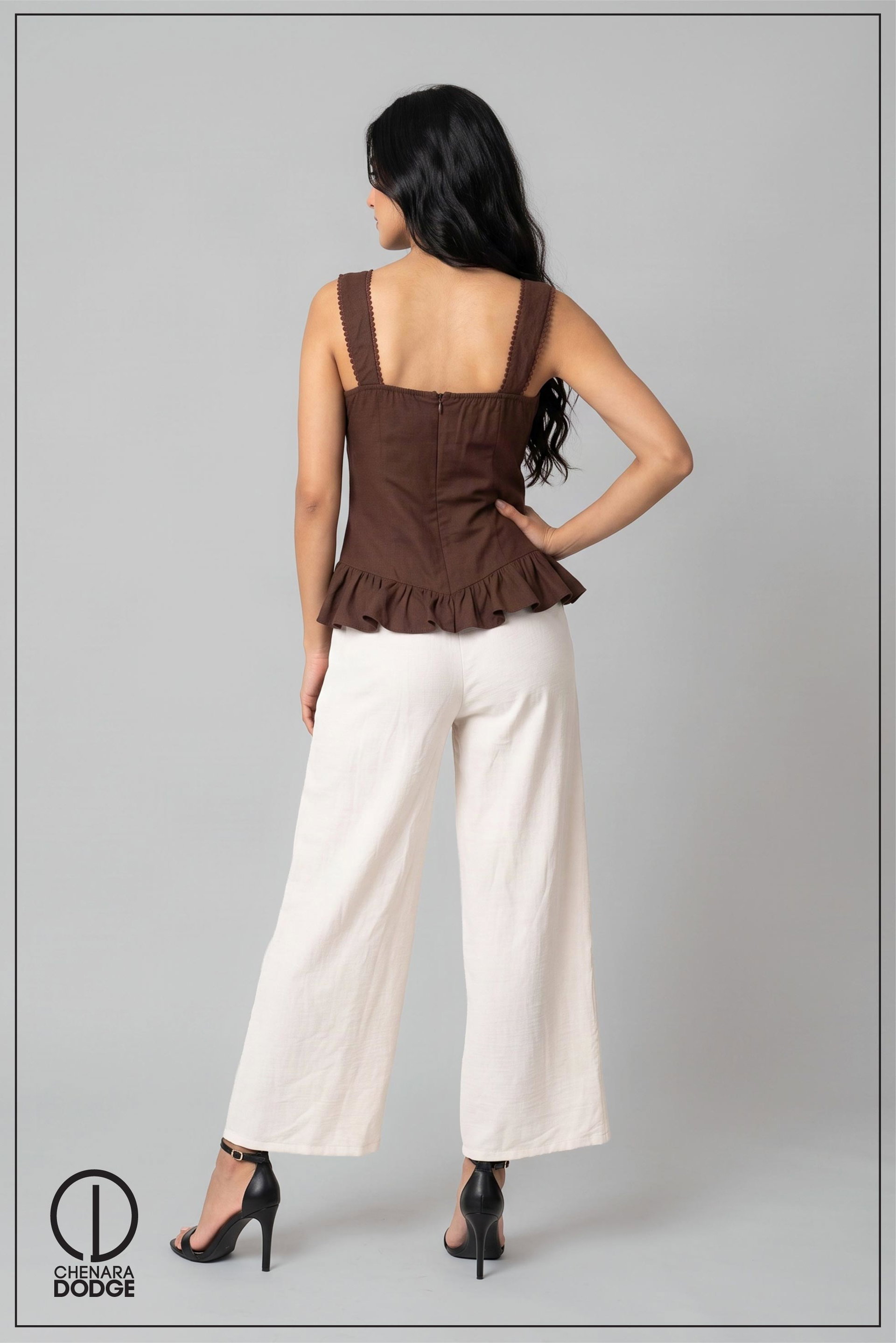 NADIA SWEETHEART NECK  TOP 