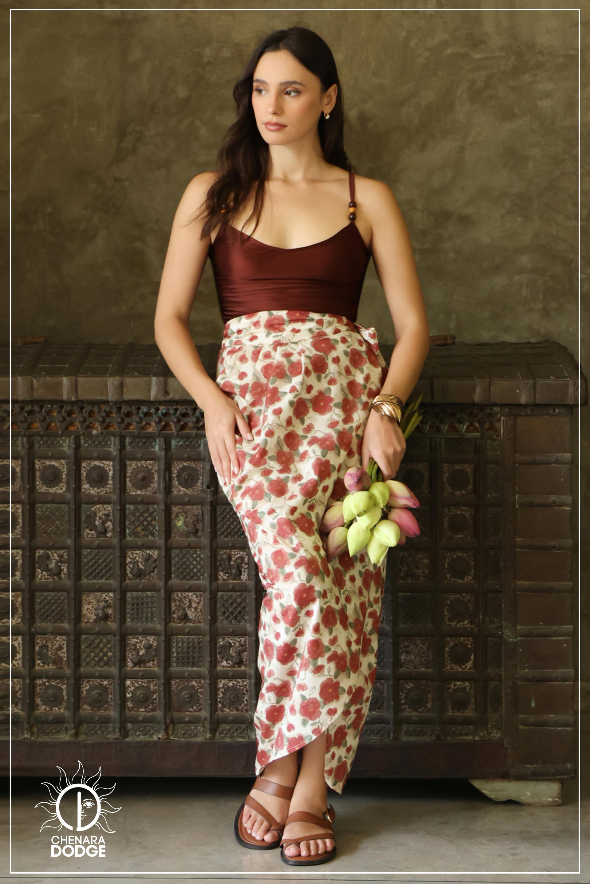 NEEZA V NECK TOGGLE DETAILED TANK TOP