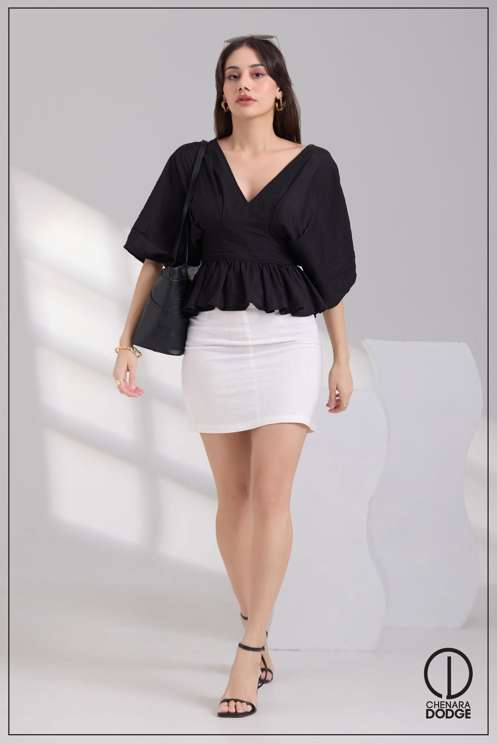 NOA V NECK PLEATED TOP