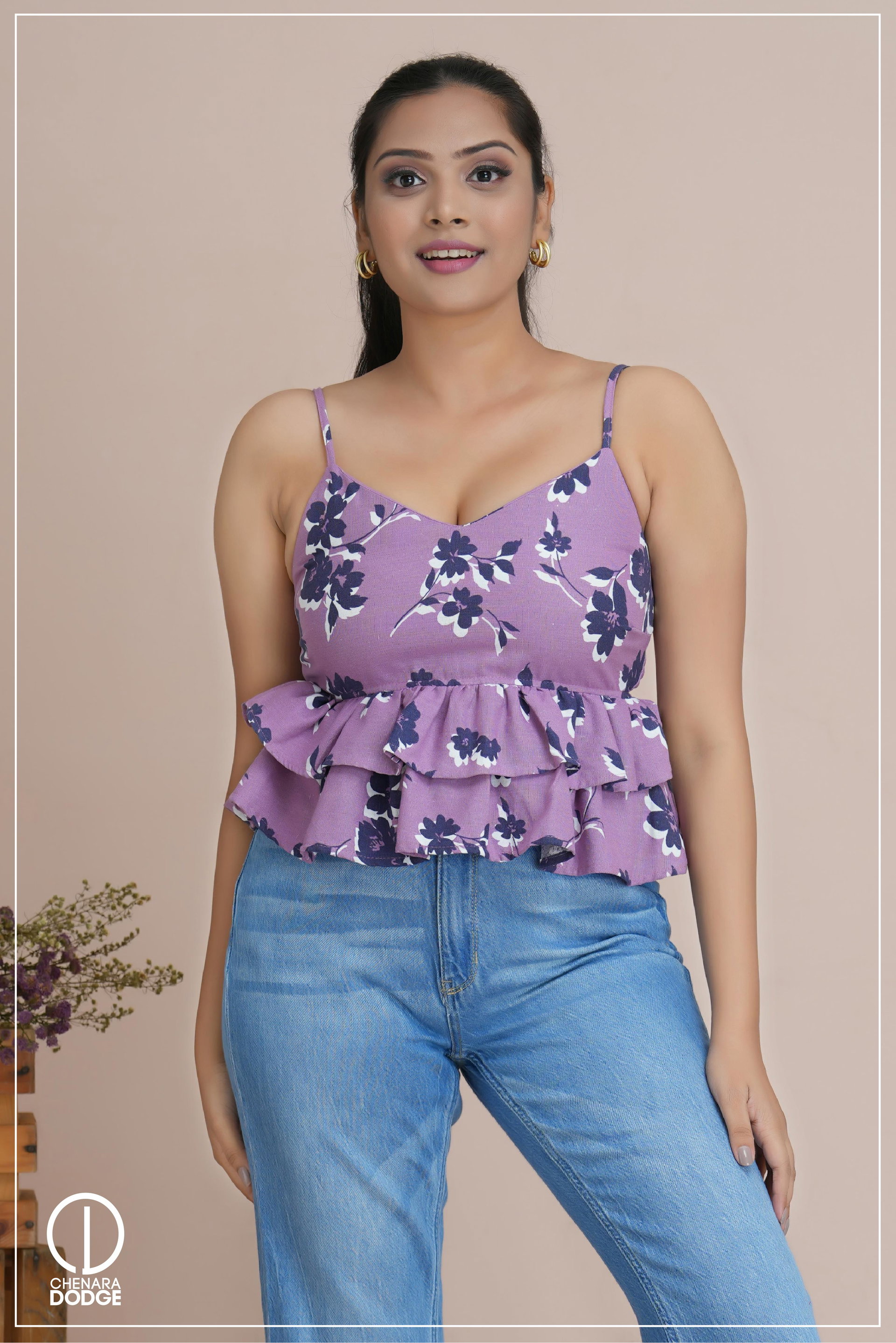 RUFFLE TOP