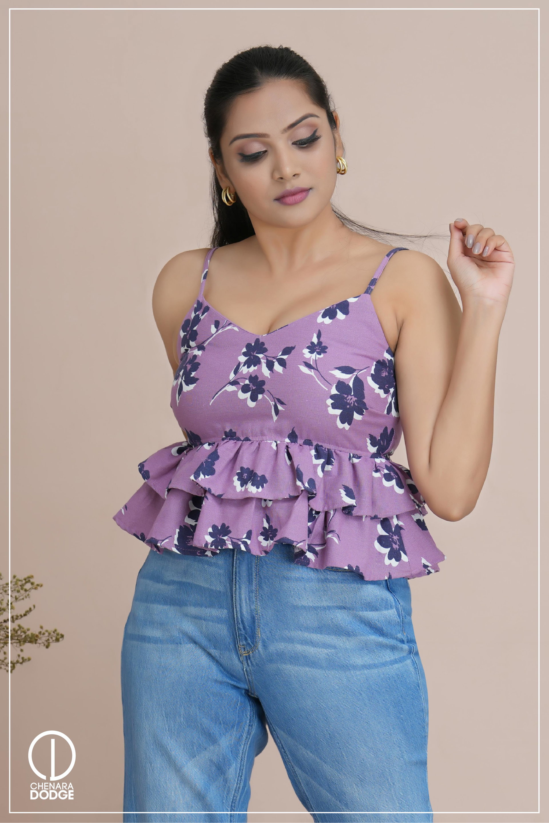 RUFFLE TOP