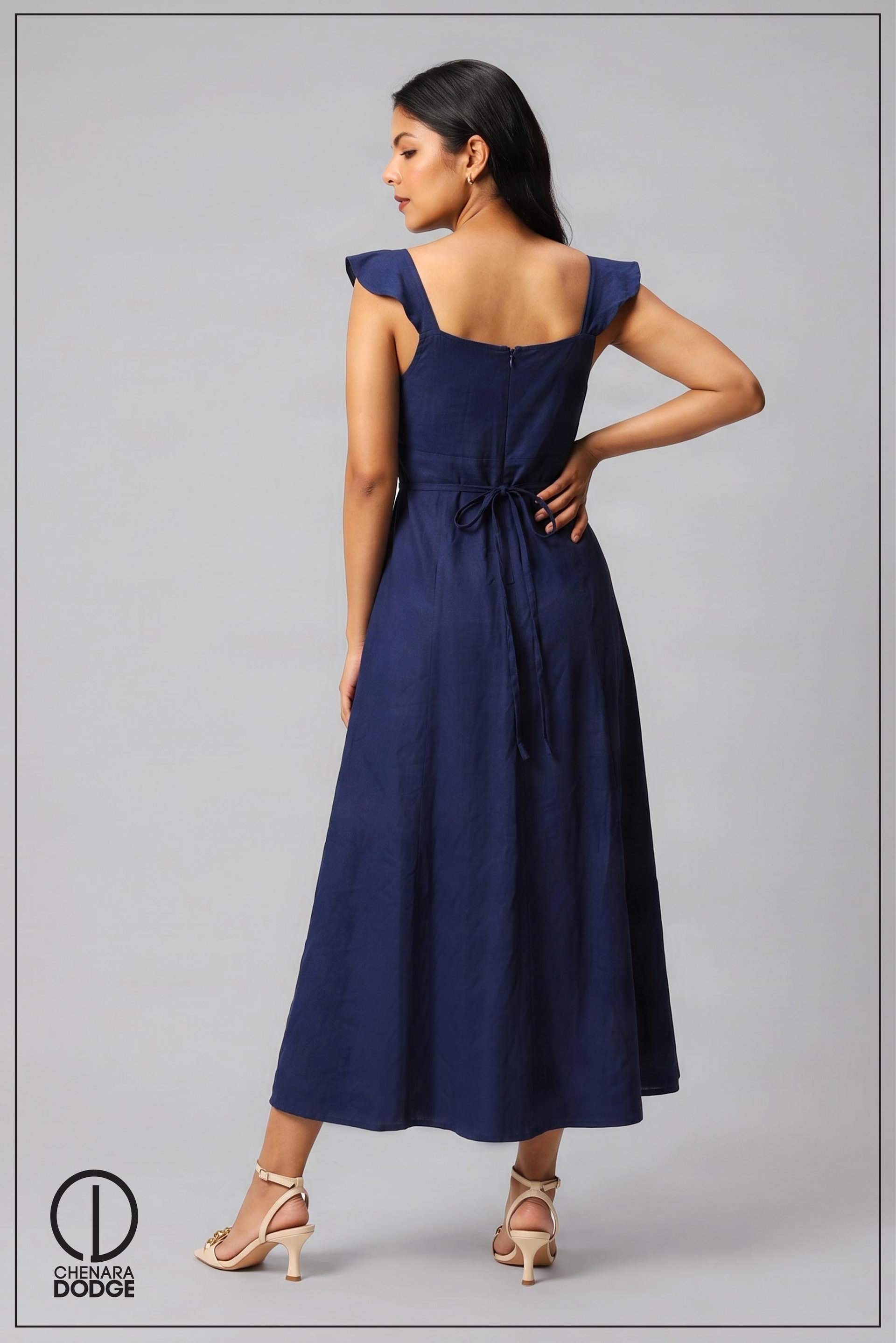 RYLEE SQUARE NECK  MIDI DRESS