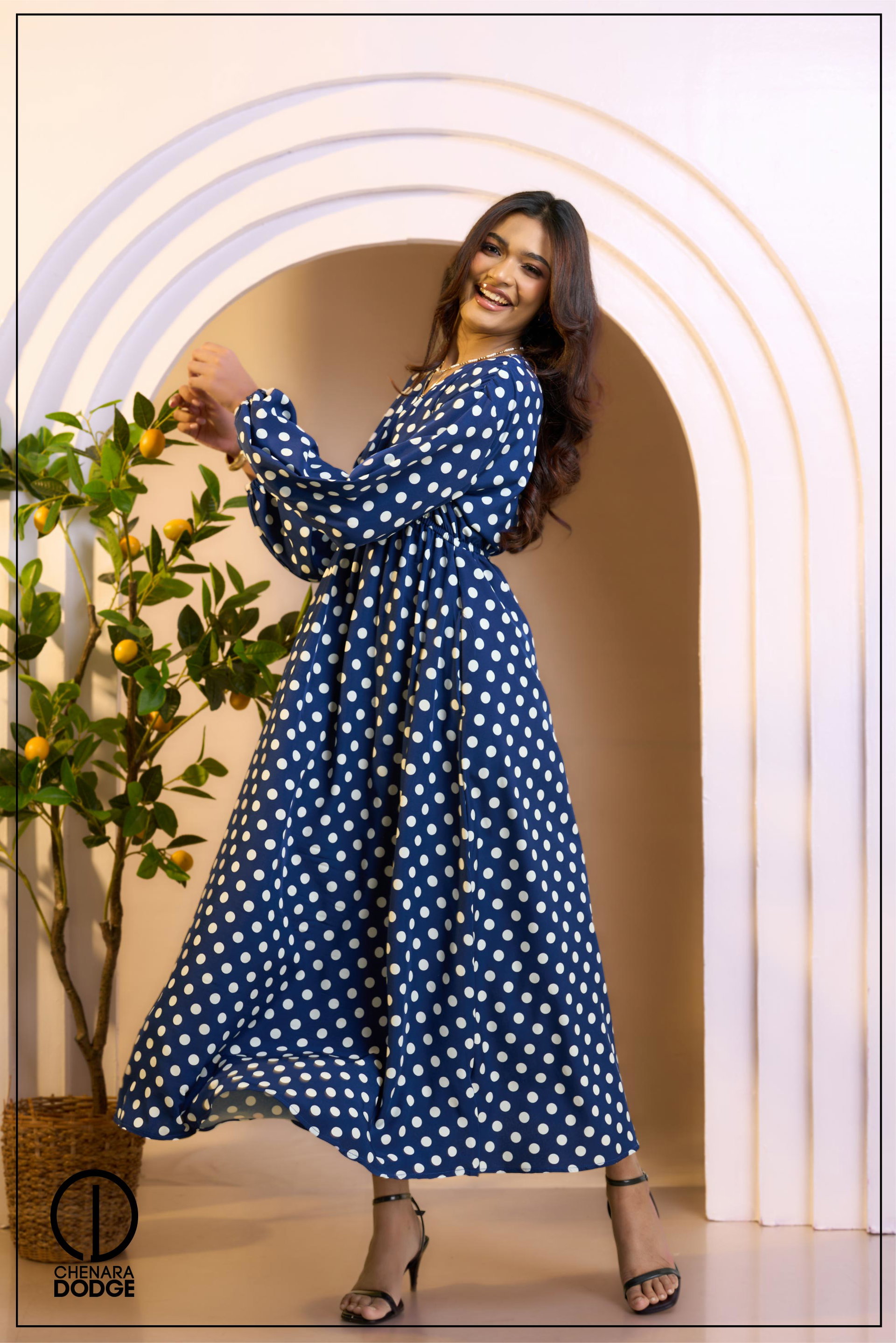 SANDRA  V NECK MAXI DRESS