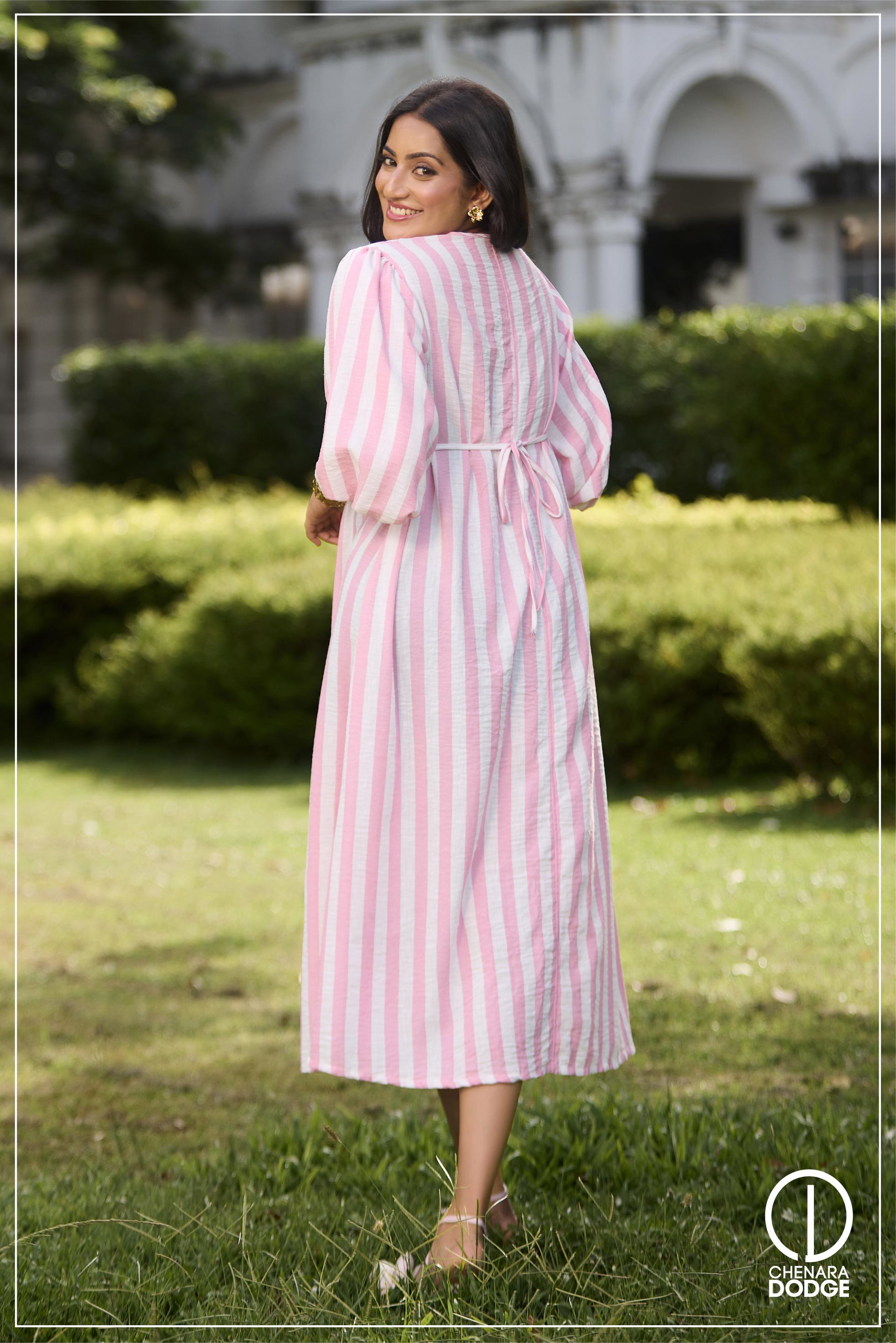 SELENA PUFF SLEEVE MIDI DRESS