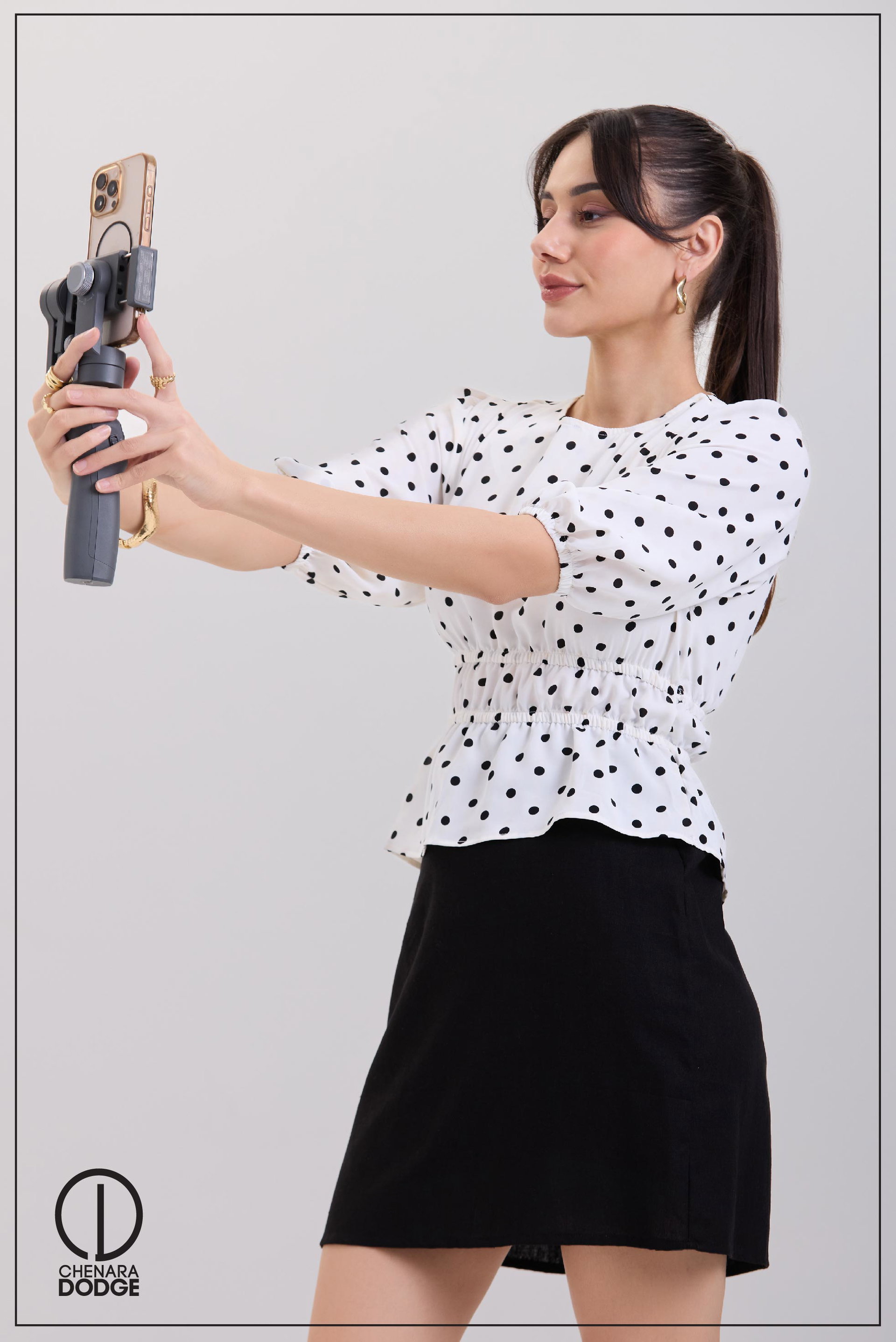SONIA ROUND NECK TOP