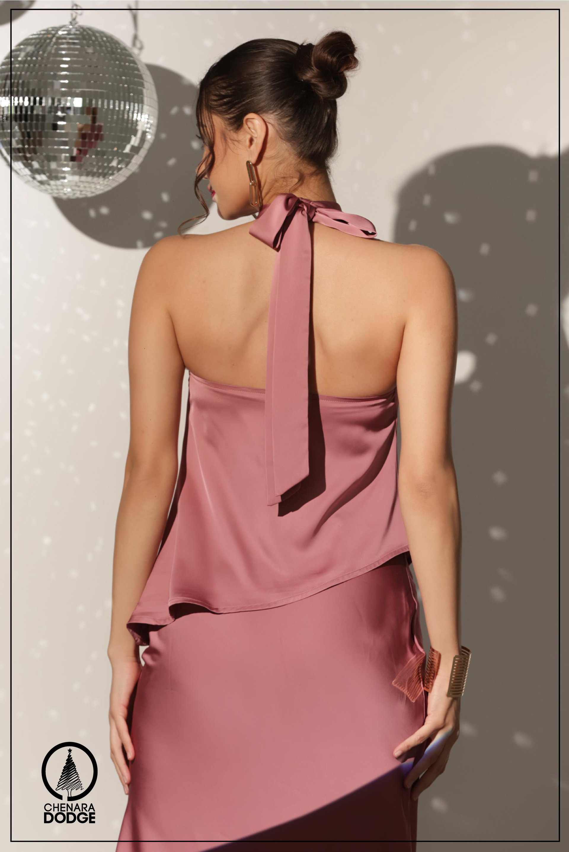 SOYA BACK TIE-UP TOP