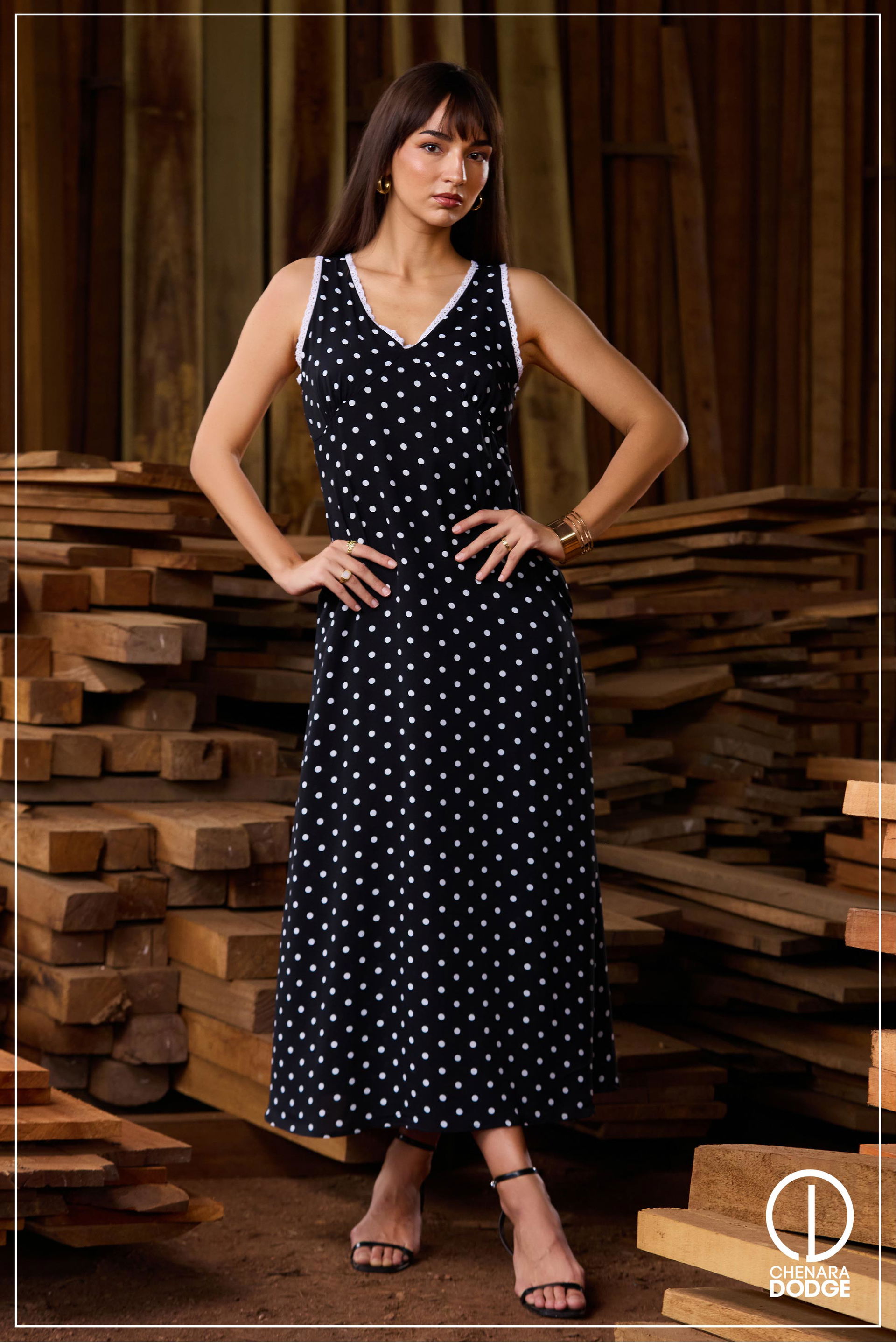 TABITHA V NECK MAXI DRESS