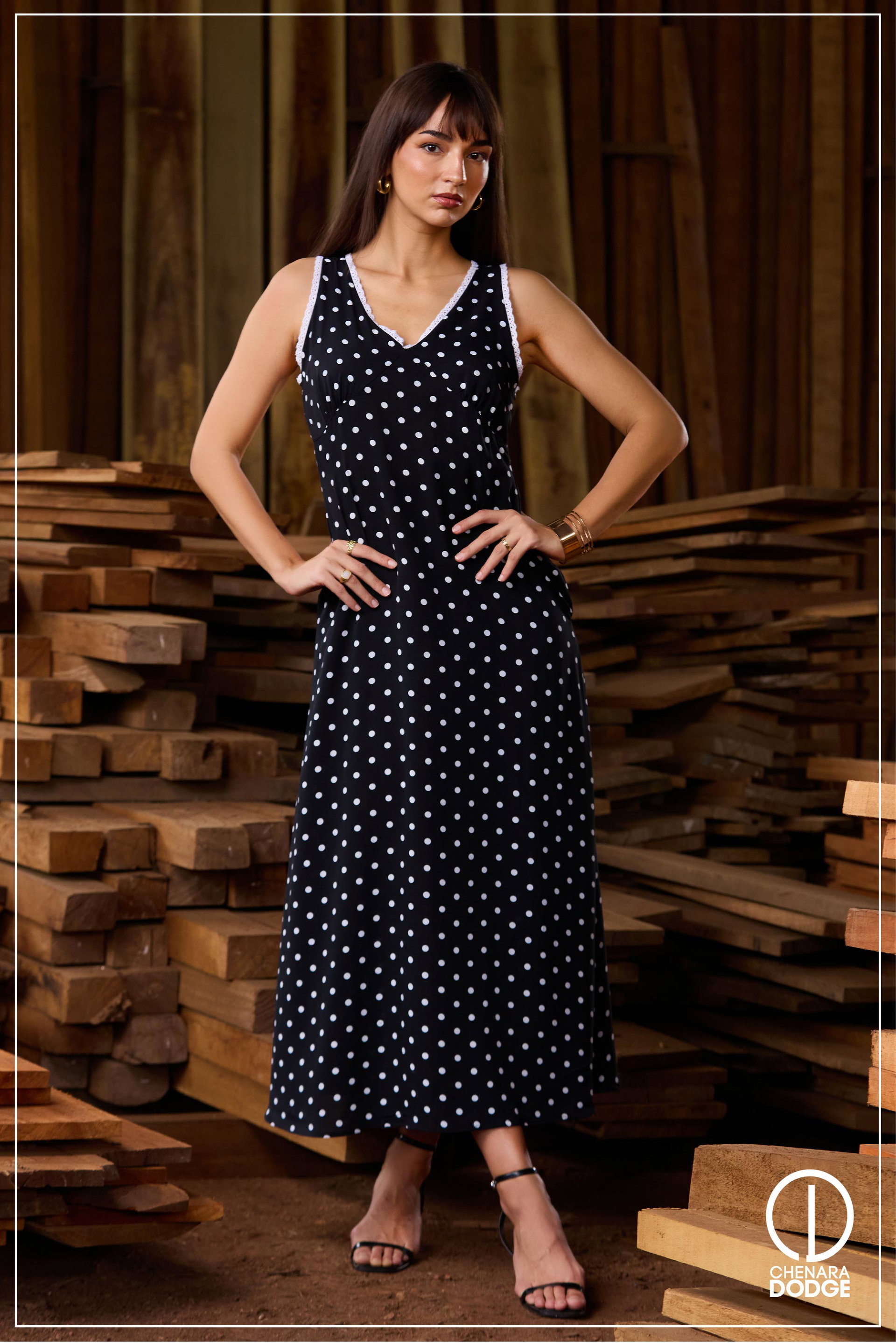 TABITHA V NECK MAXI DRESS