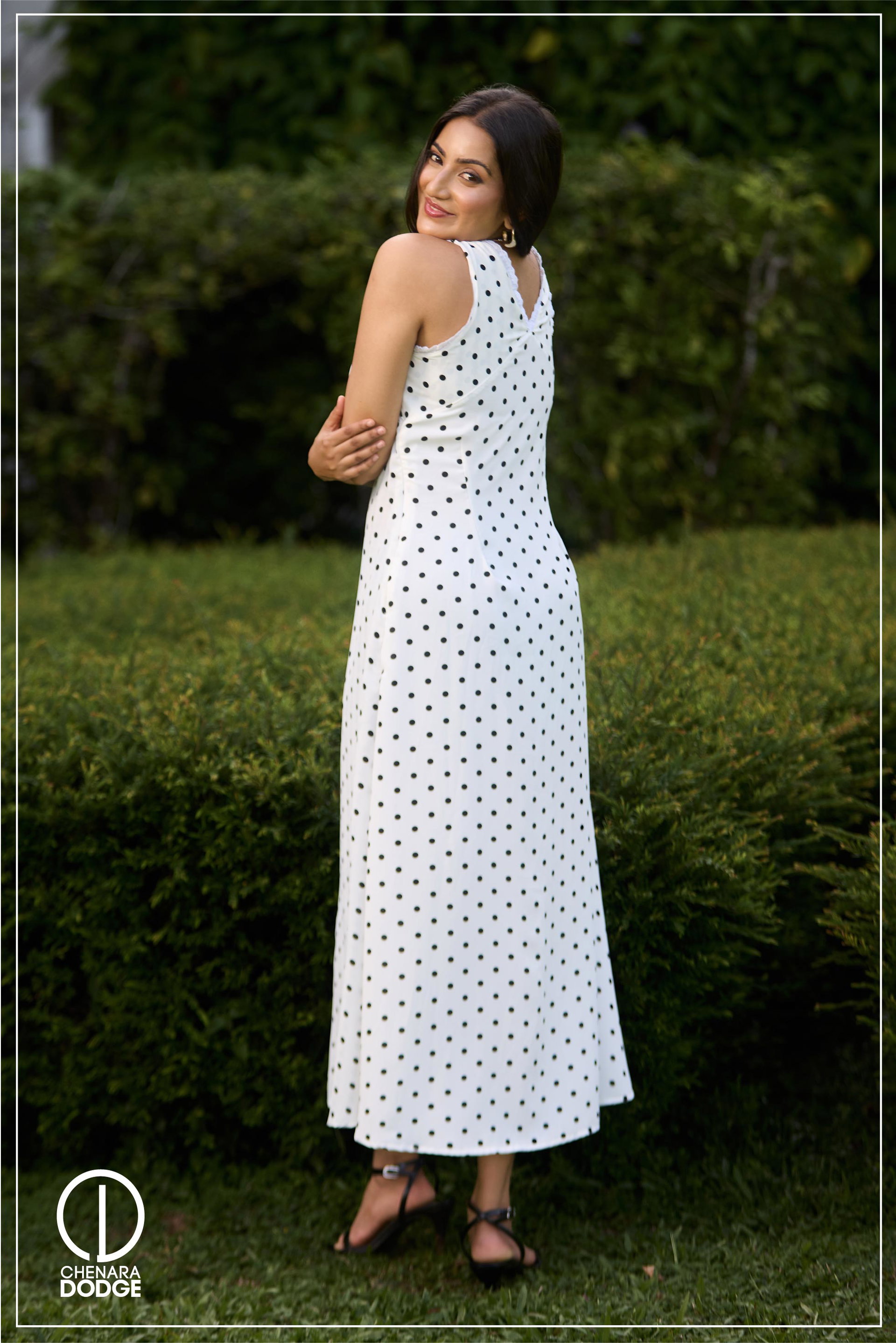 TABITHA V NECK MAXI DRESS