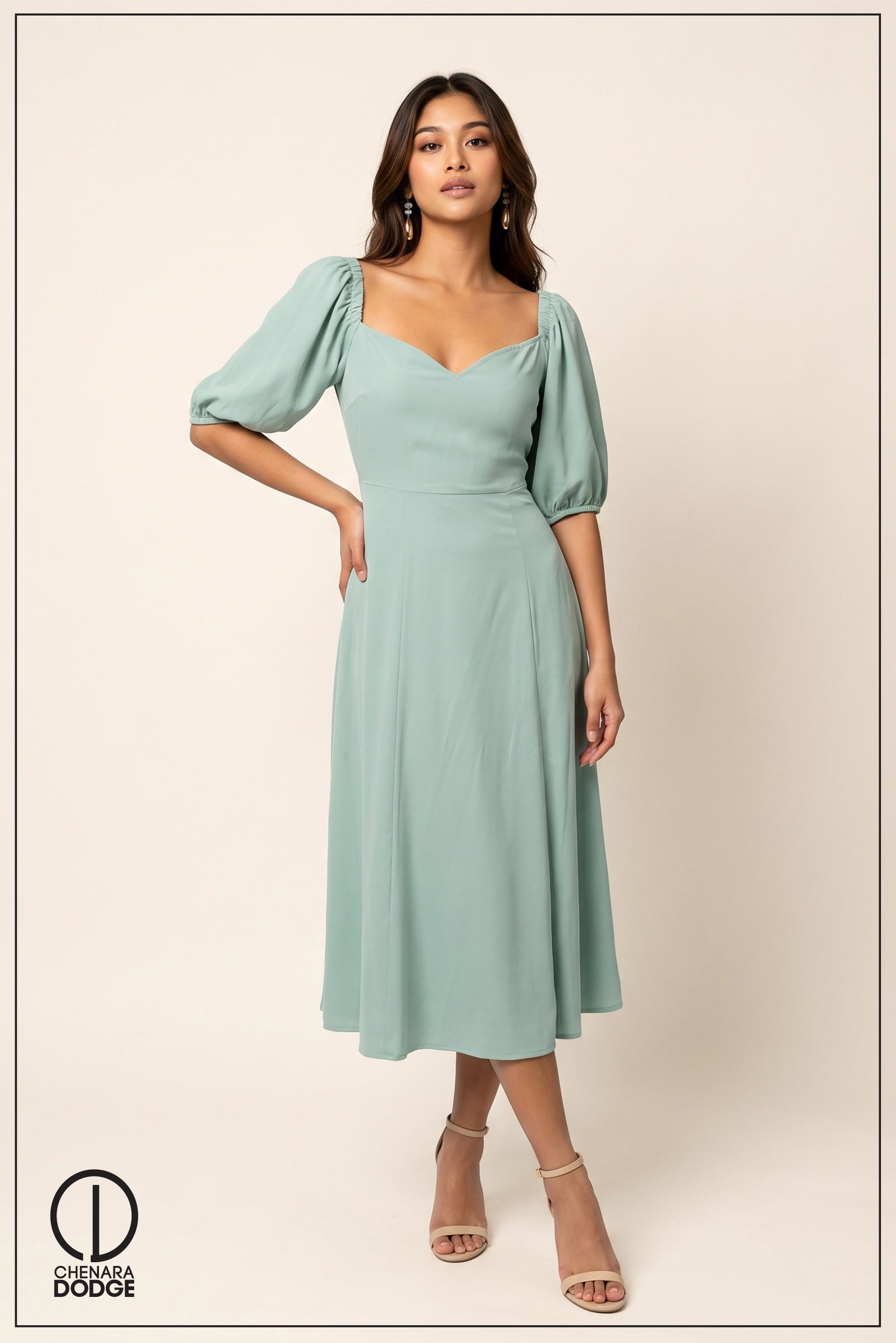 TARA SWEETHEART NECK MIDI DRESS