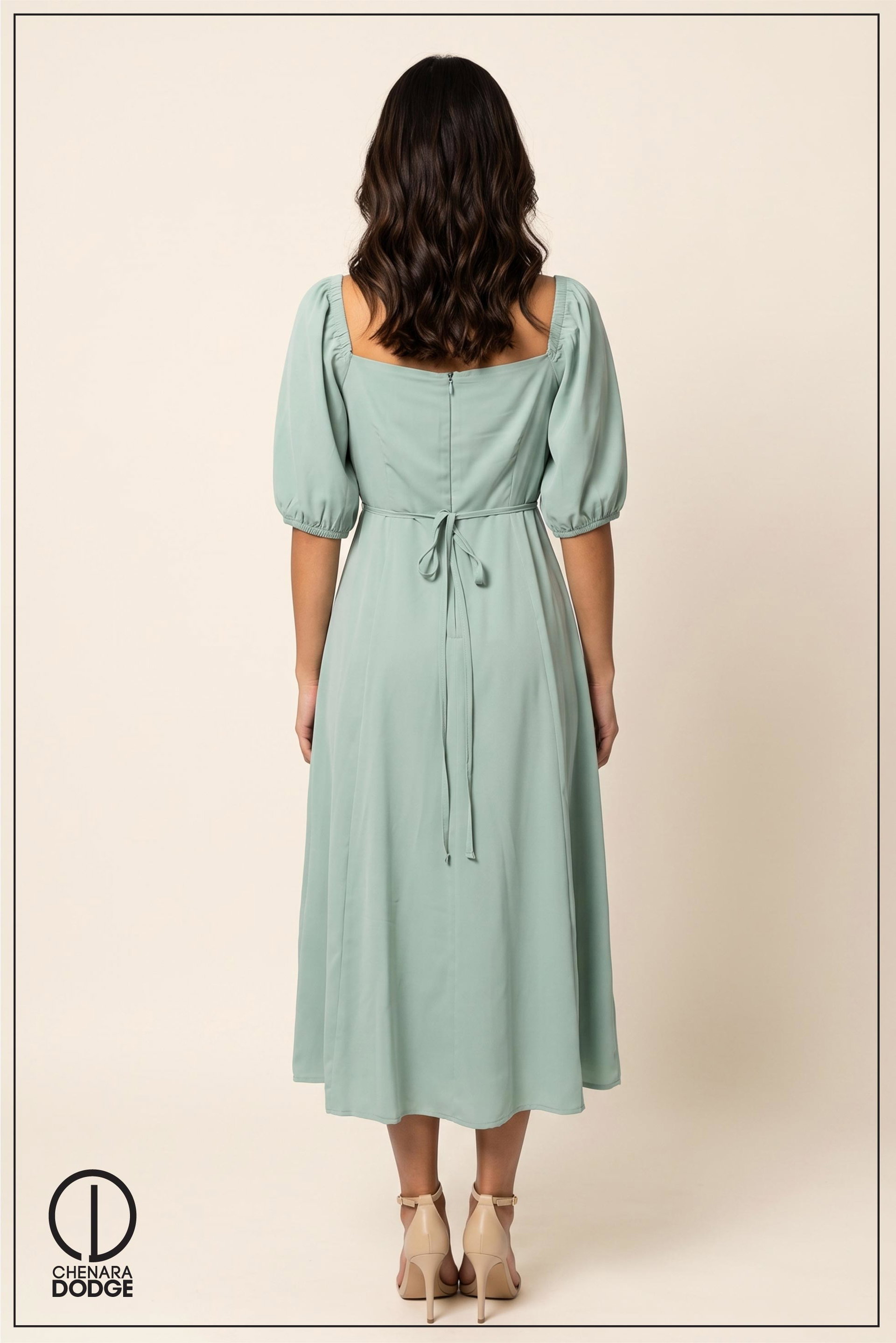 TARA SWEETHEART NECK MIDI DRESS