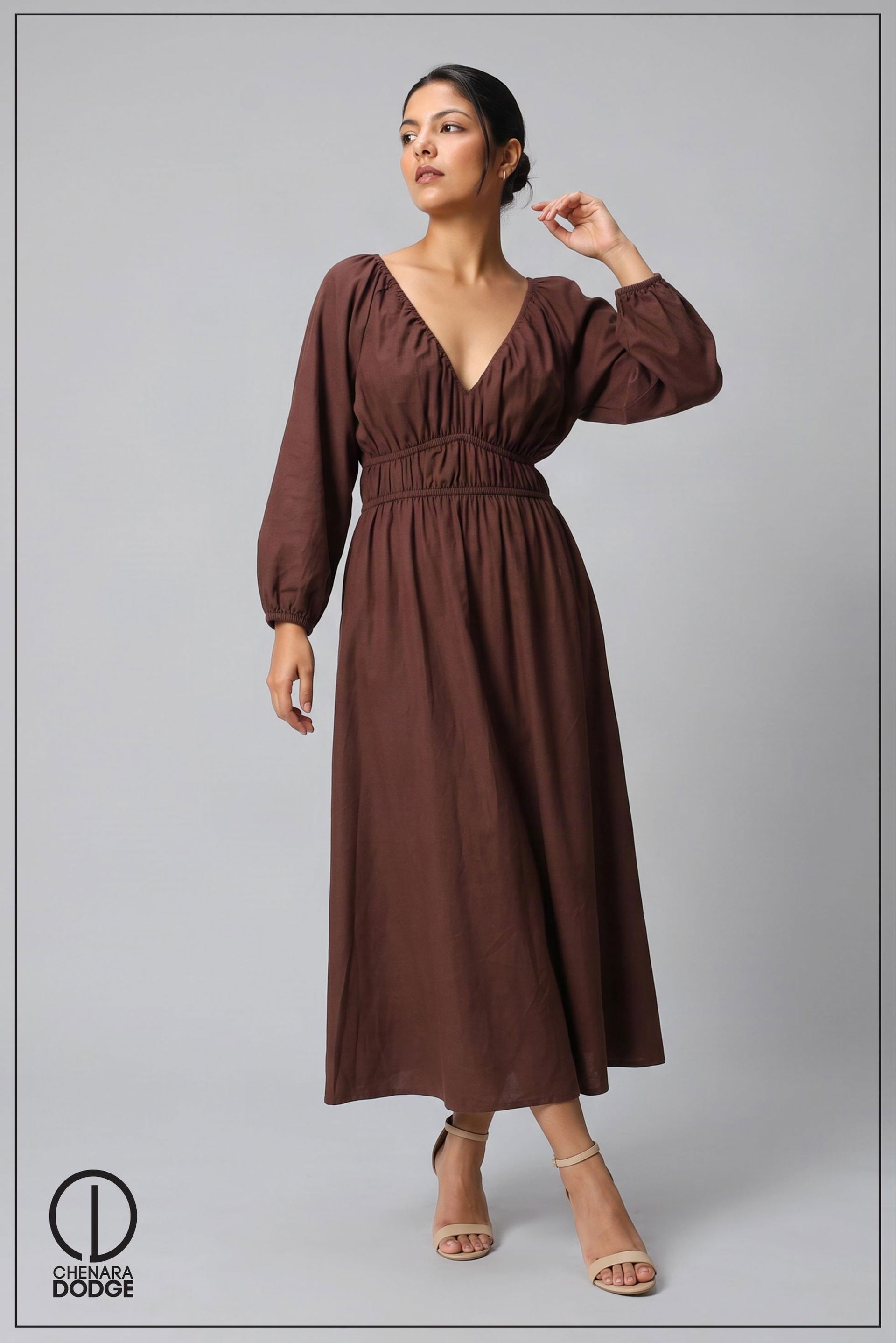 TEROLIYA V NECK MIDI DRESS