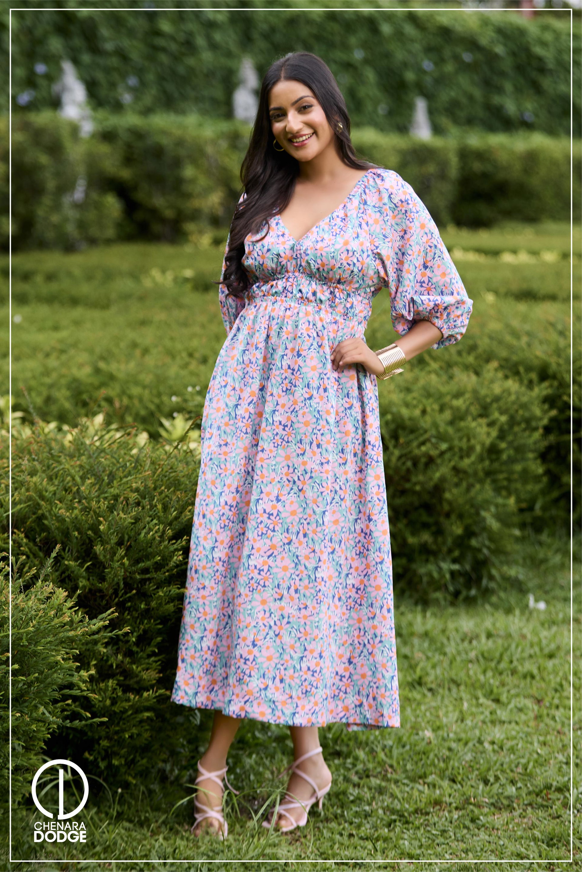 TEROLIYA V NECK MIDI DRESS