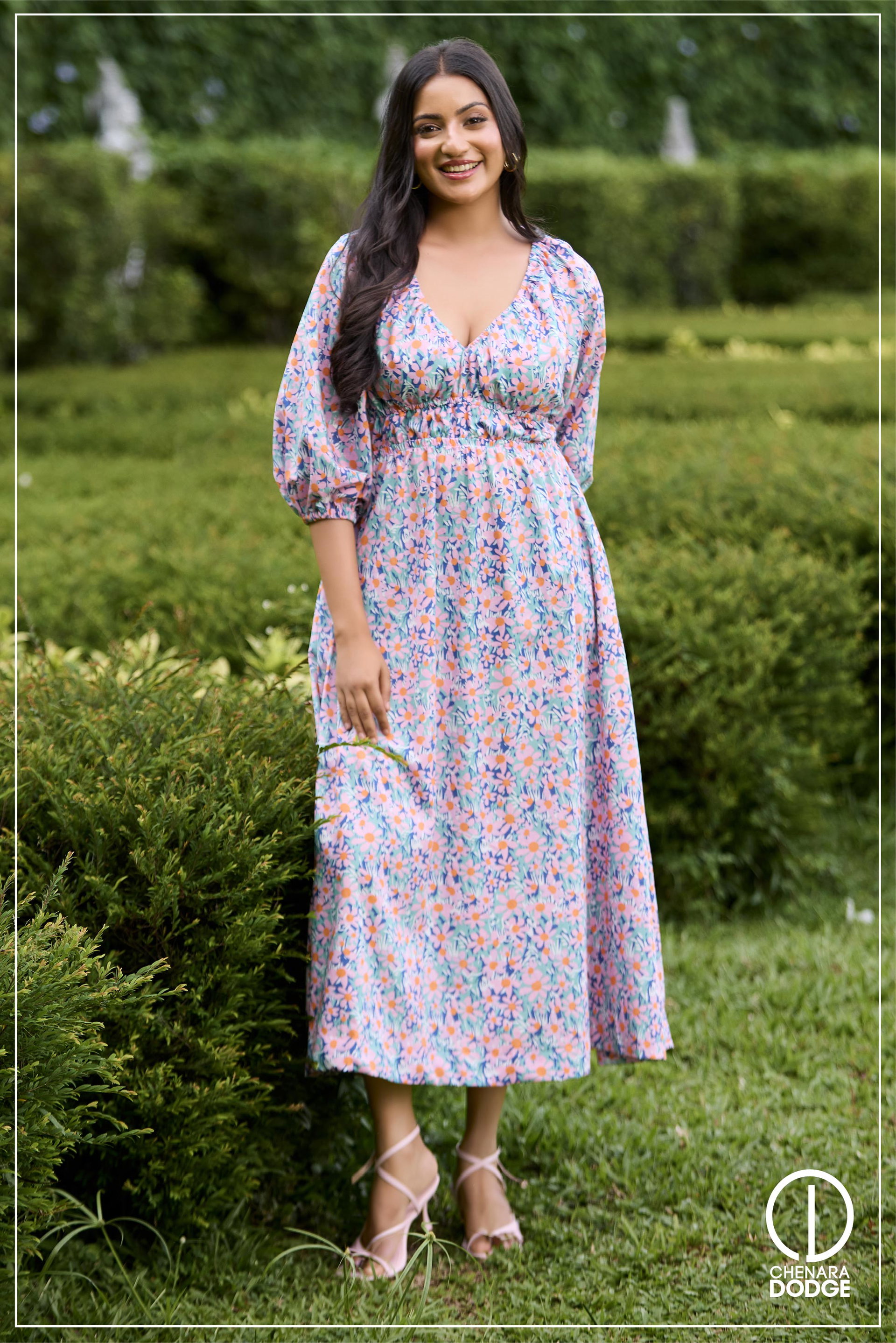TEROLIYA V NECK MIDI DRESS