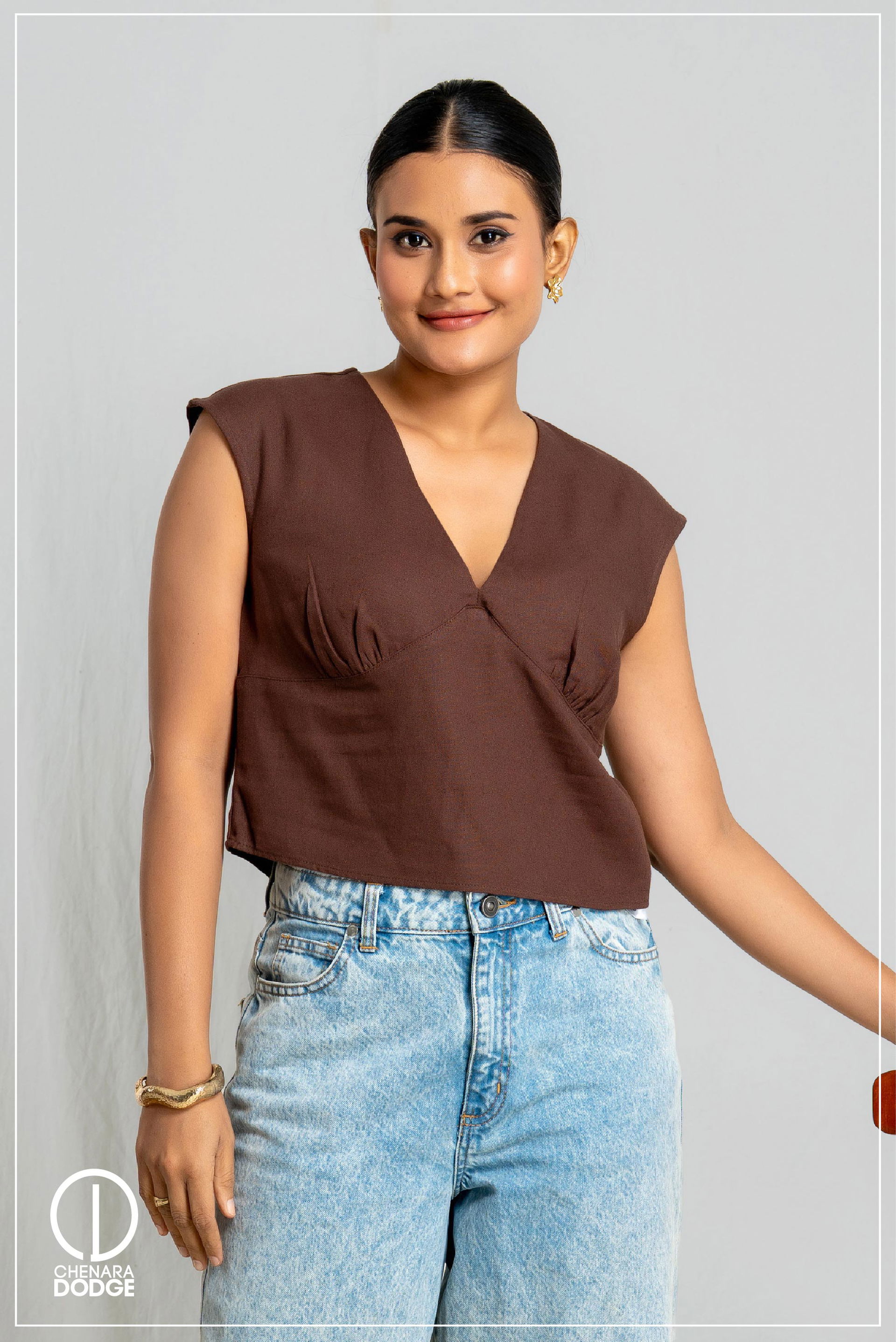  TIA V-NECK TOP