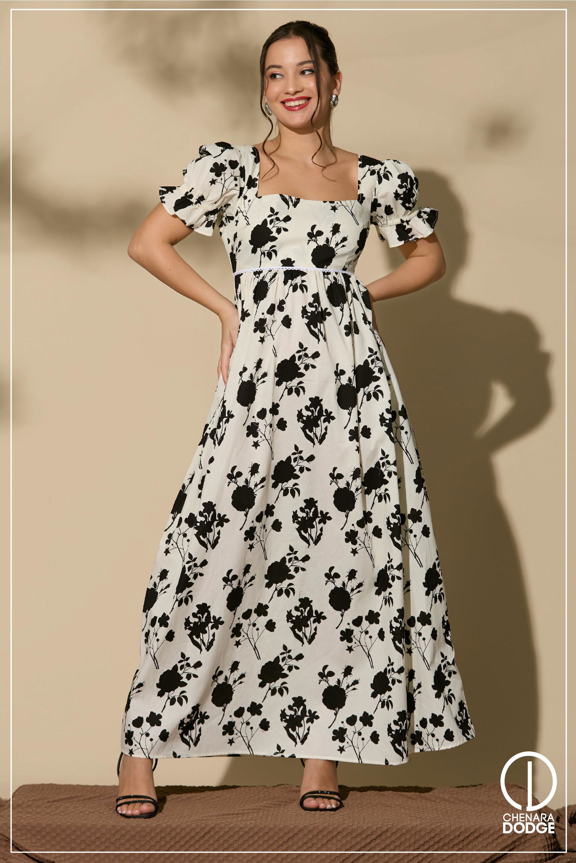 White & Black (Flower)