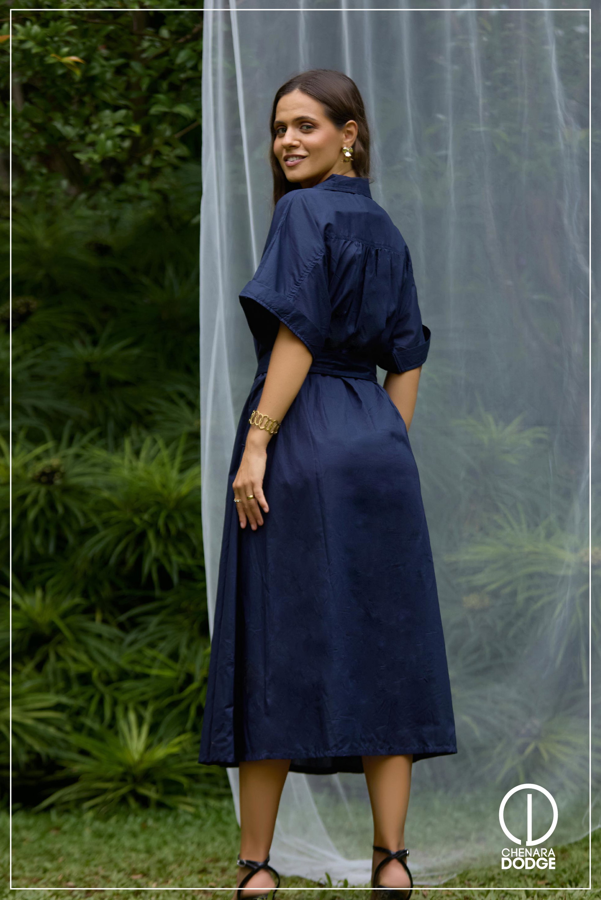 VERONICA COLLAR DETAILED MIDI DRESS