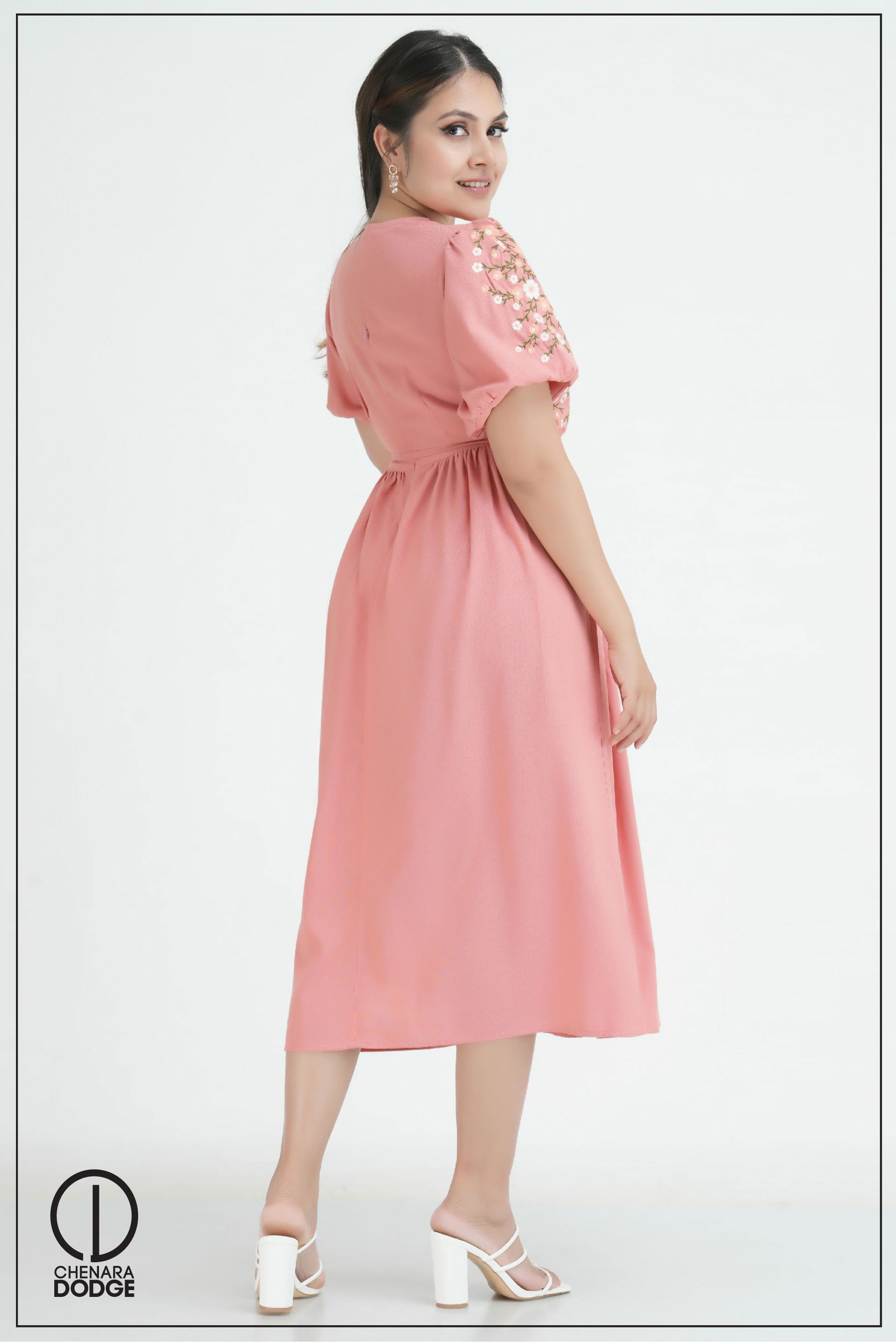 VOLINA CROSS OVER EMB MIDI DRESS