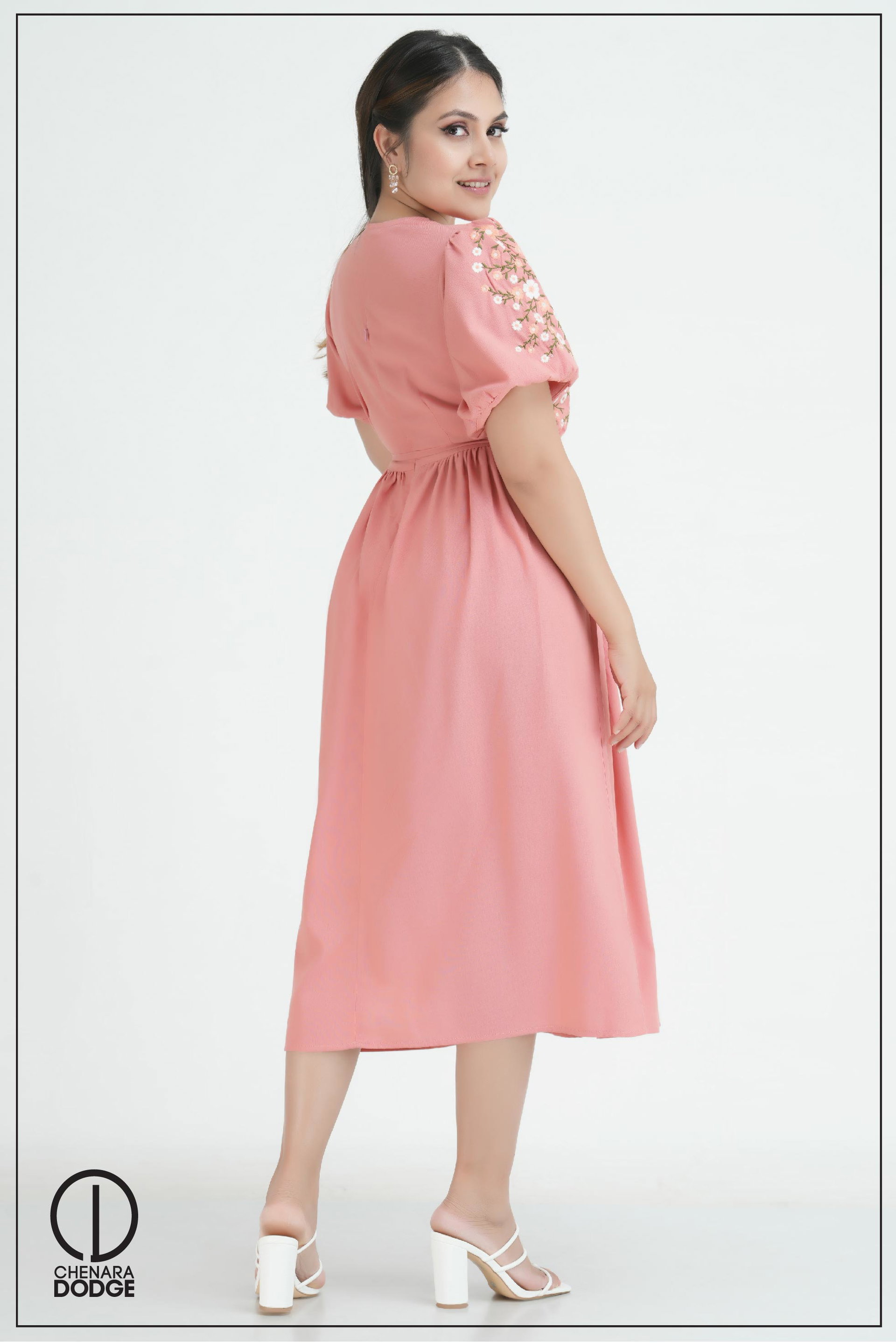VOLINA CROSS OVER EMB MIDI DRESS