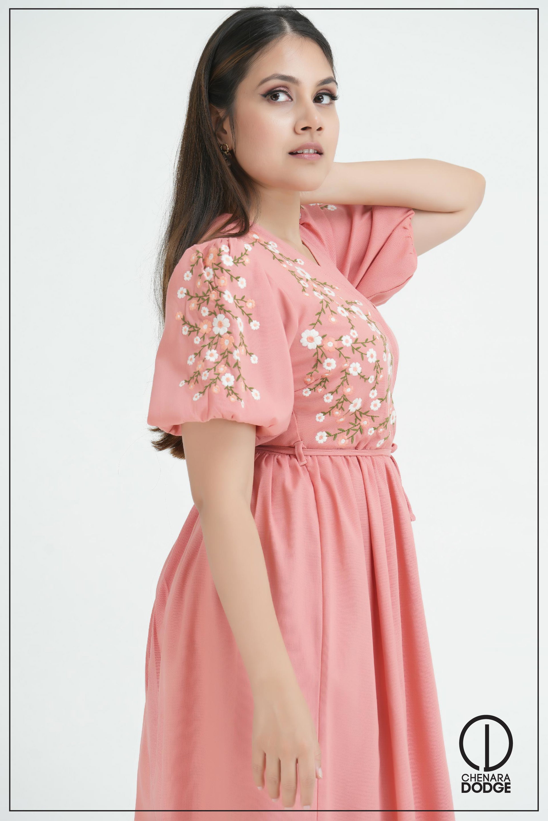 VOLINA CROSS OVER EMB MIDI DRESS